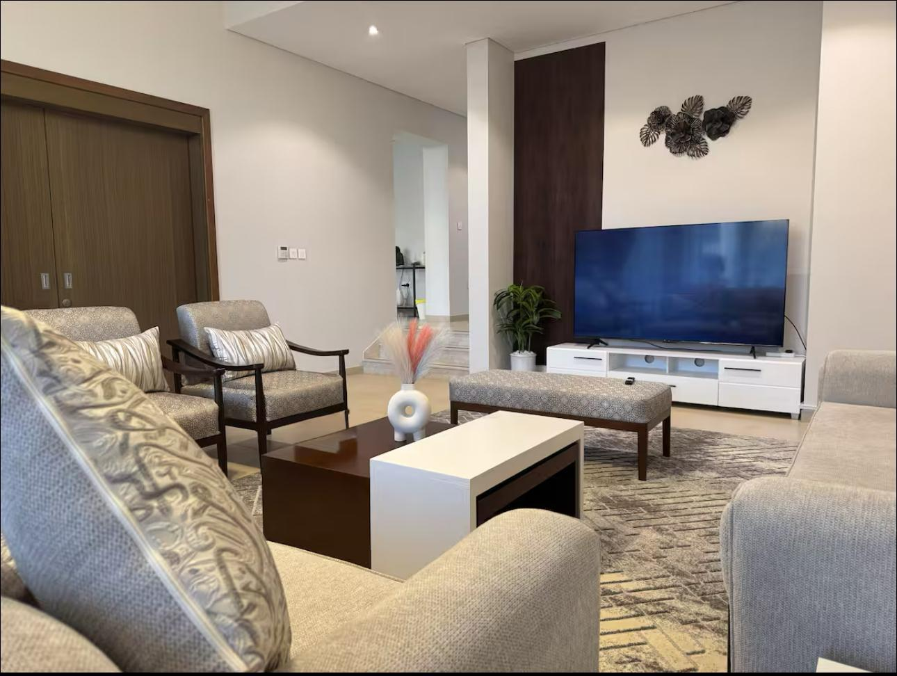 7-Bed Villa for Rent in Muscat Bay | OMR 2,000/mo | Tamlik Oman thumbnail 2