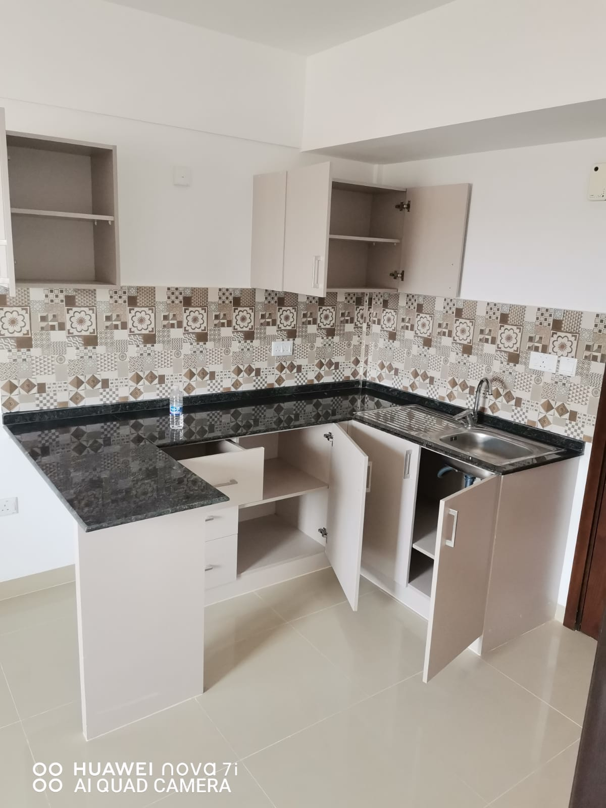 1-Bed Apartment for Sale in Airport Heights | OMR 29,000 | Tamlik Oman thumbnail 6