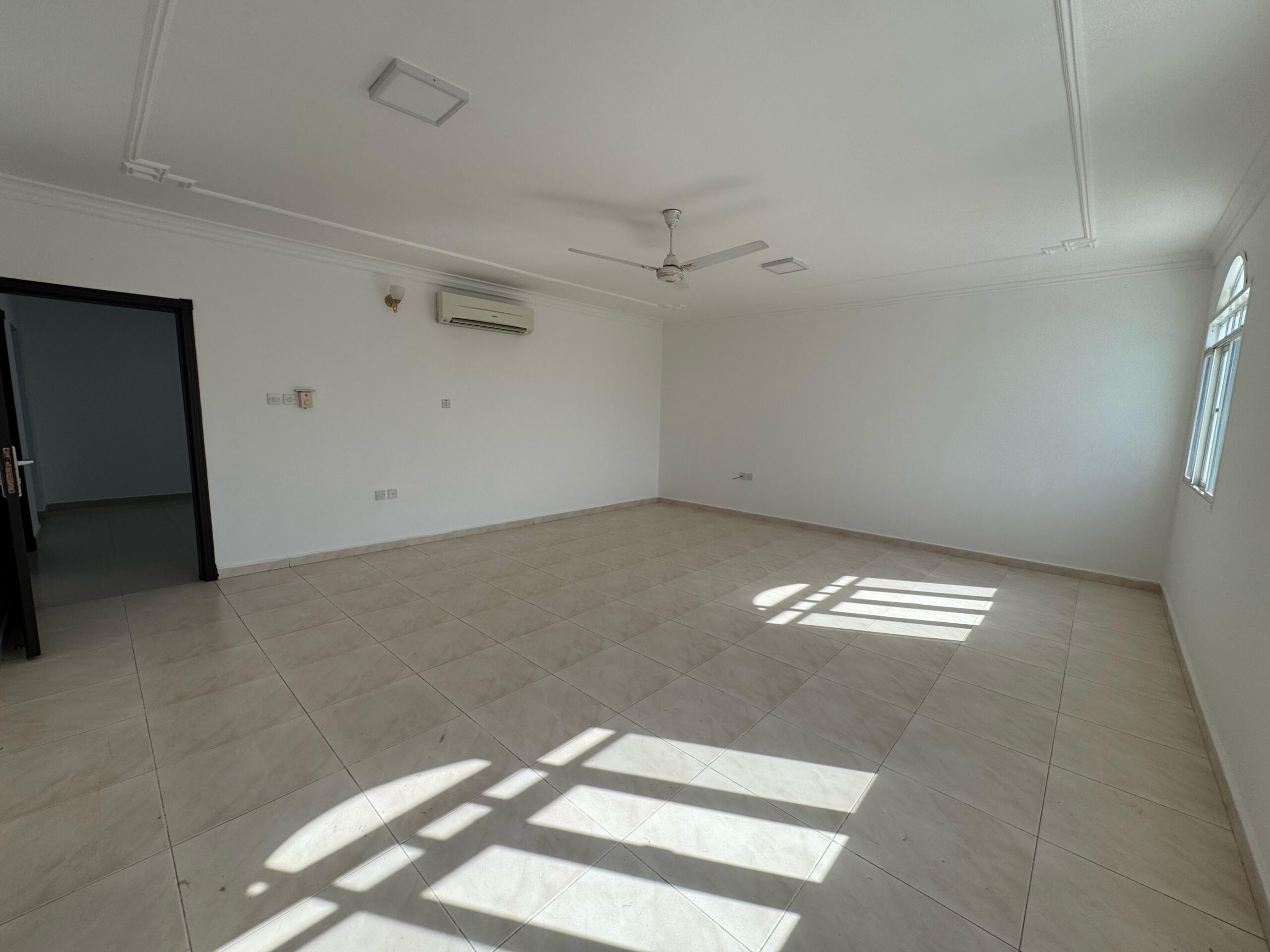 Al Khoud 出租 5 臥室別墅 | 每月 OMR 500 | Tamlik Oman thumbnail 5