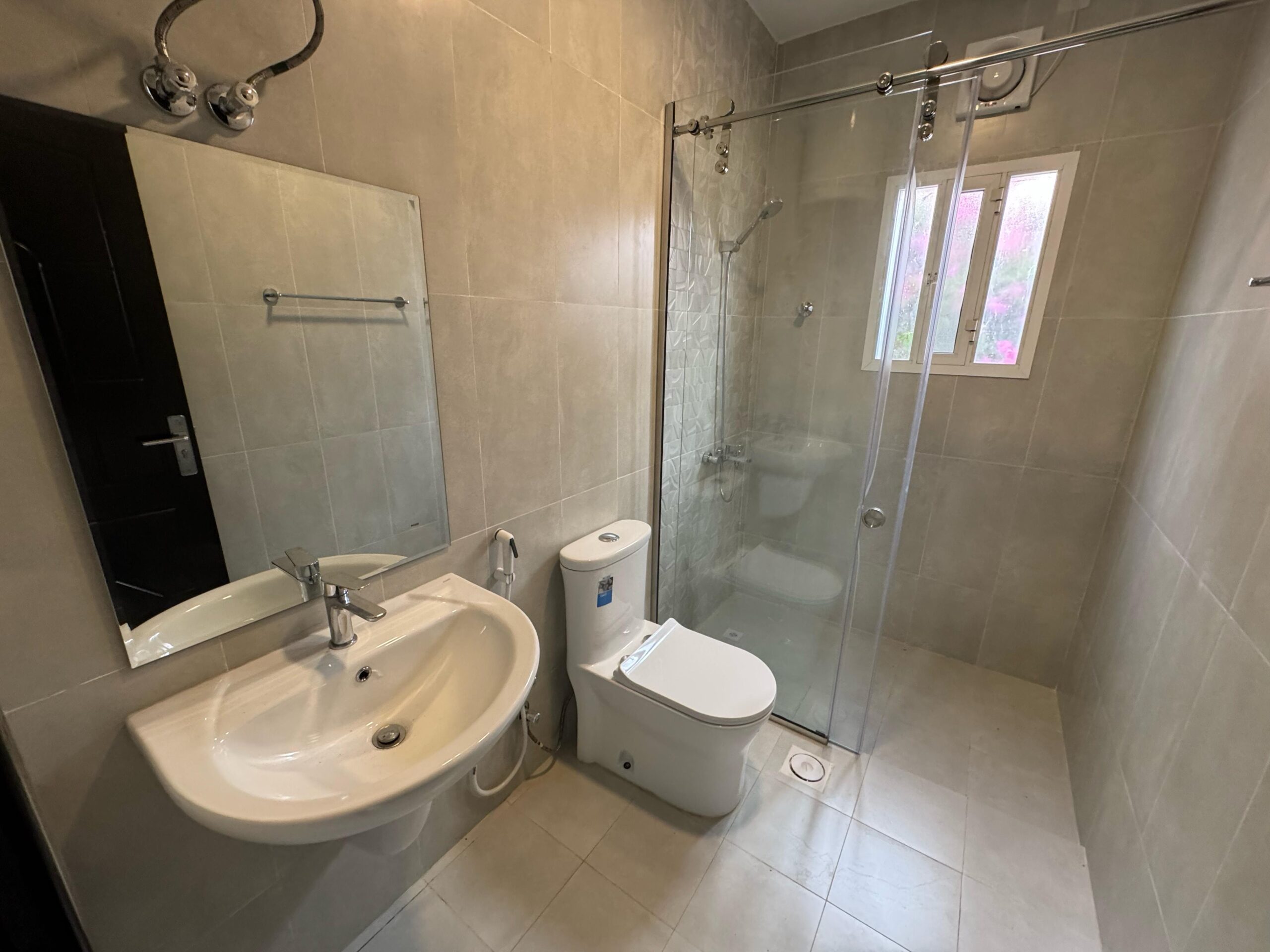 Al Khoud 出租 5 臥室別墅 | 每月 OMR 500 | Tamlik Oman thumbnail 6