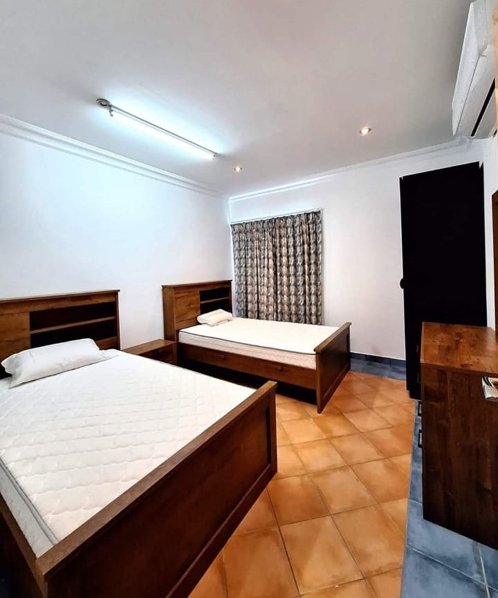 2-Bed Apartment for Rent in Shatti Al Qurum | OMR 500/mo | Tamlik Oman thumbnail 4