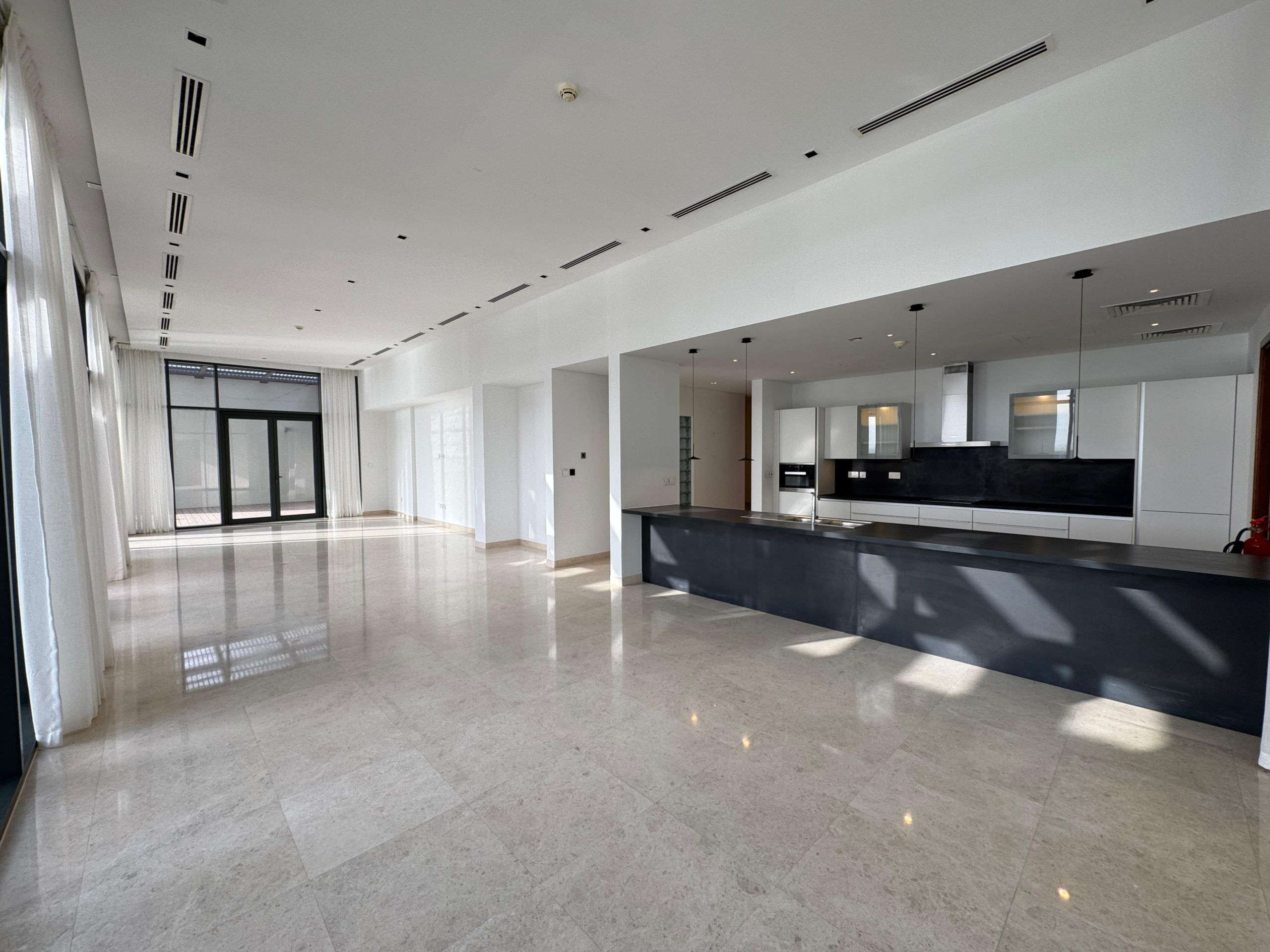 پنت‌هاوس ۴-خوابه برای اجاره در الموج | OMR 3,500/ماه | مالکیت آزاد عمان thumbnail 5