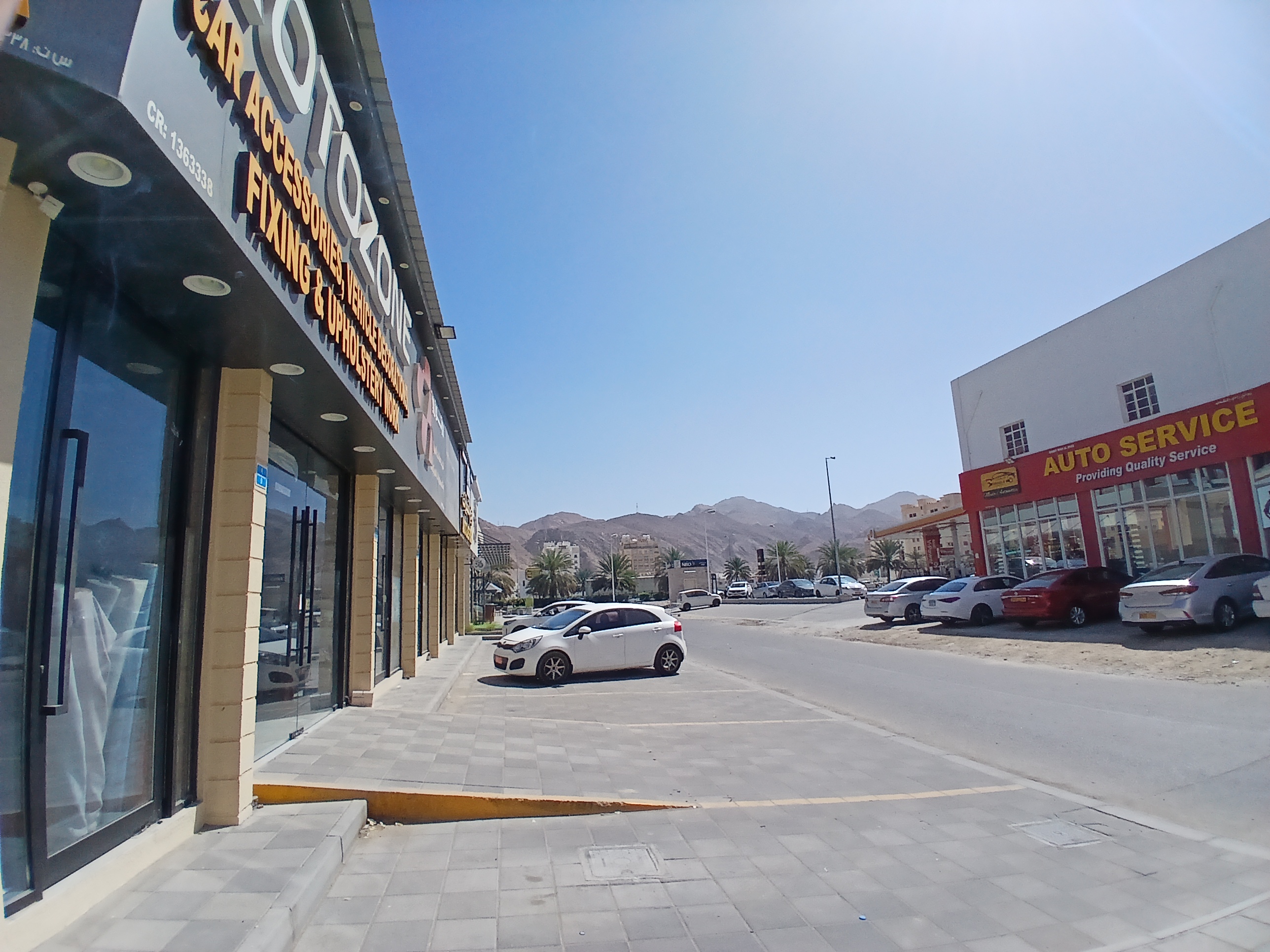 مغازه اجاره‌ای در الامرات | ۱۴ متر مربع | OMR 100/ماه | Tamlik Oman thumbnail 5