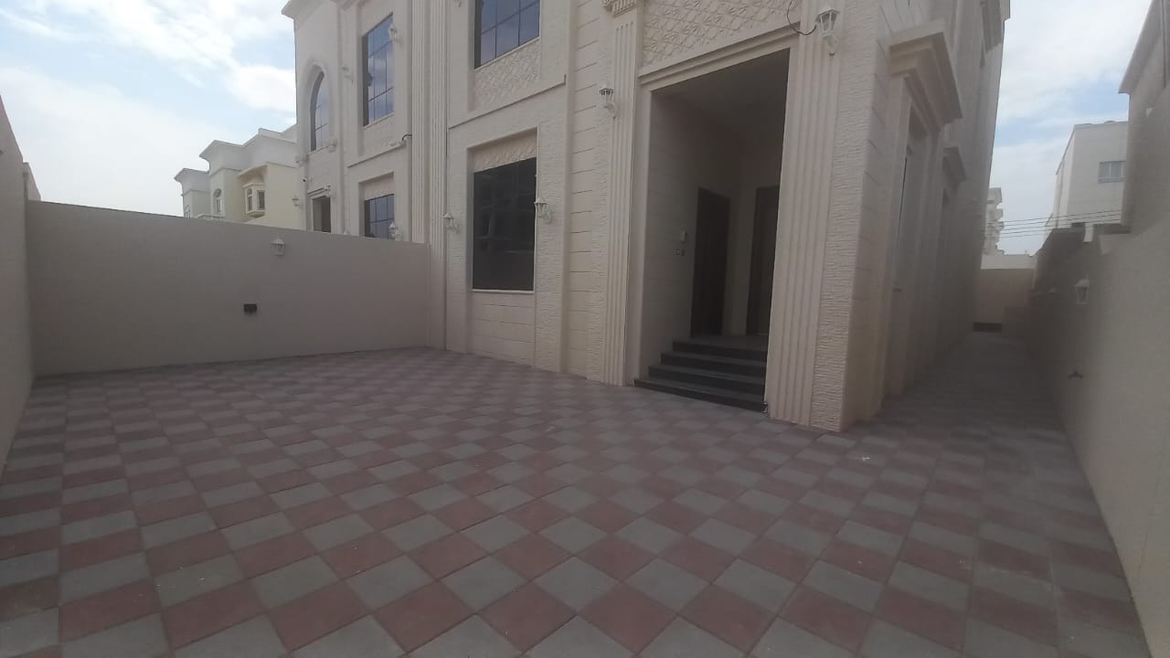 6-Bed Villa for Rent in Al Mawaleh South | OMR 170,000/mo | Tamlik Oman thumbnail 2