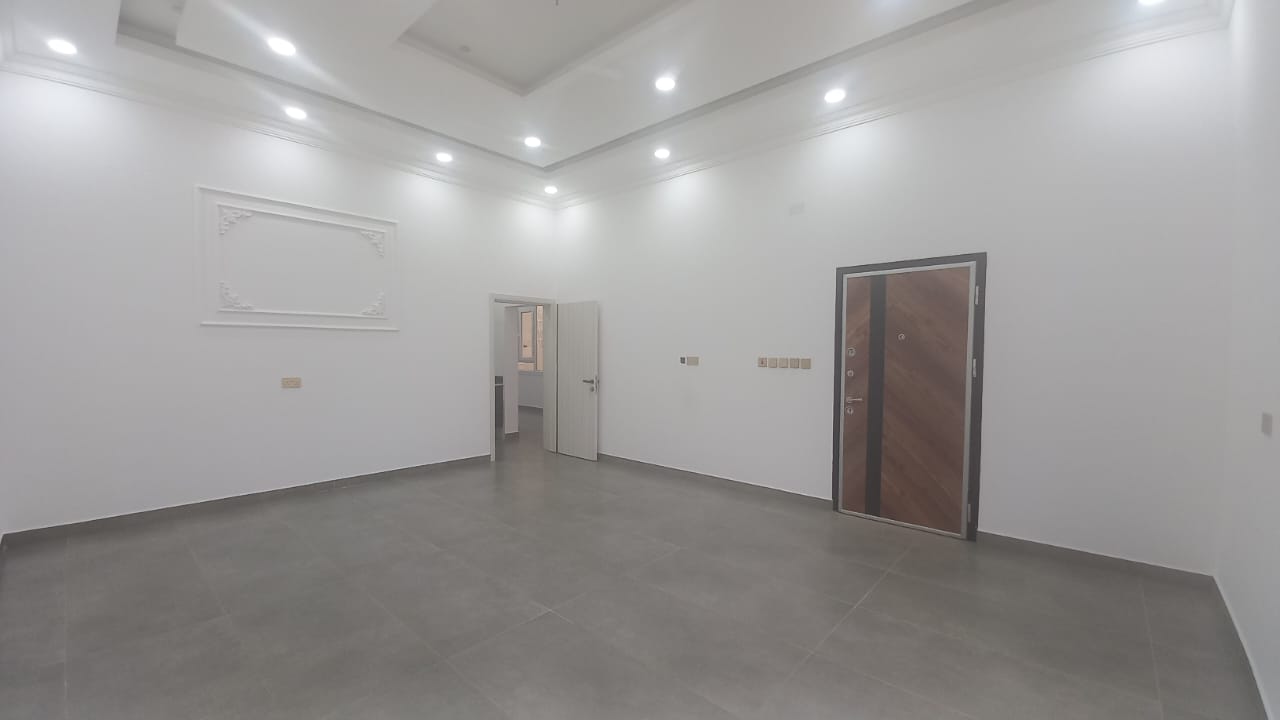 6-Bed Villa for Rent in Al Mawaleh South | OMR 170,000/mo | Tamlik Oman thumbnail 6