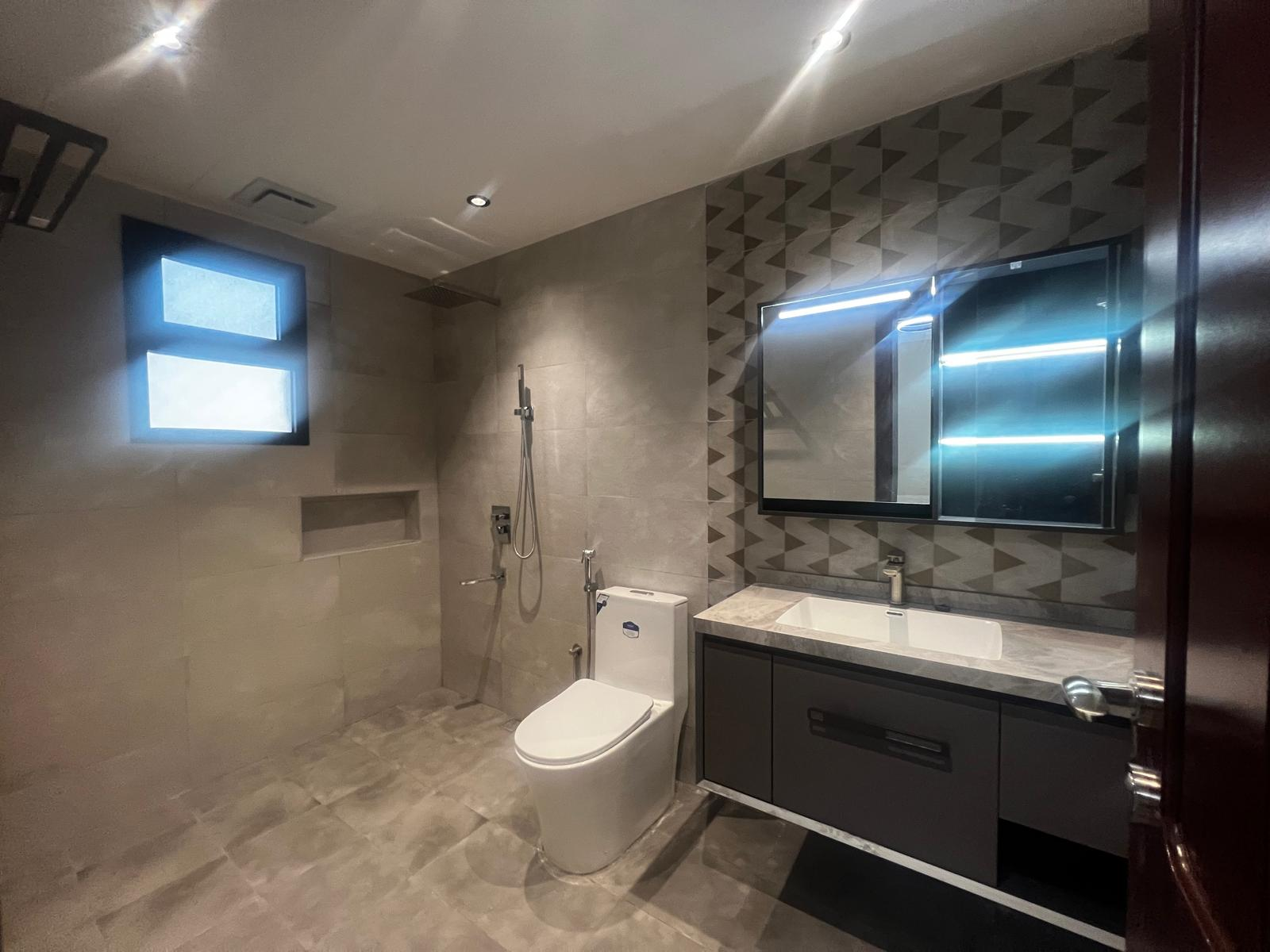 Al Khuwair 出租 2 臥室公寓 | 每月 OMR 300 | Tamlik Oman thumbnail 6