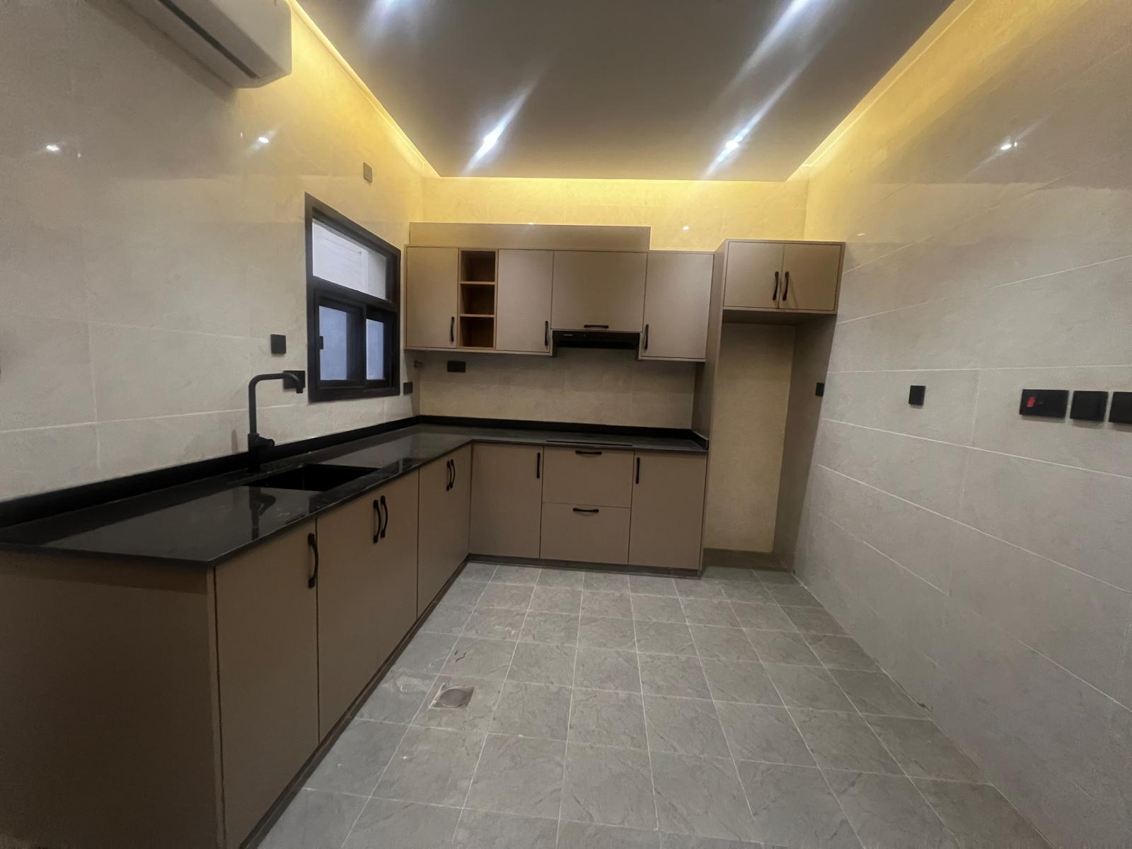 Al Khuwair 出租 2 臥室公寓 | 每月 OMR 300 | Tamlik Oman thumbnail 8