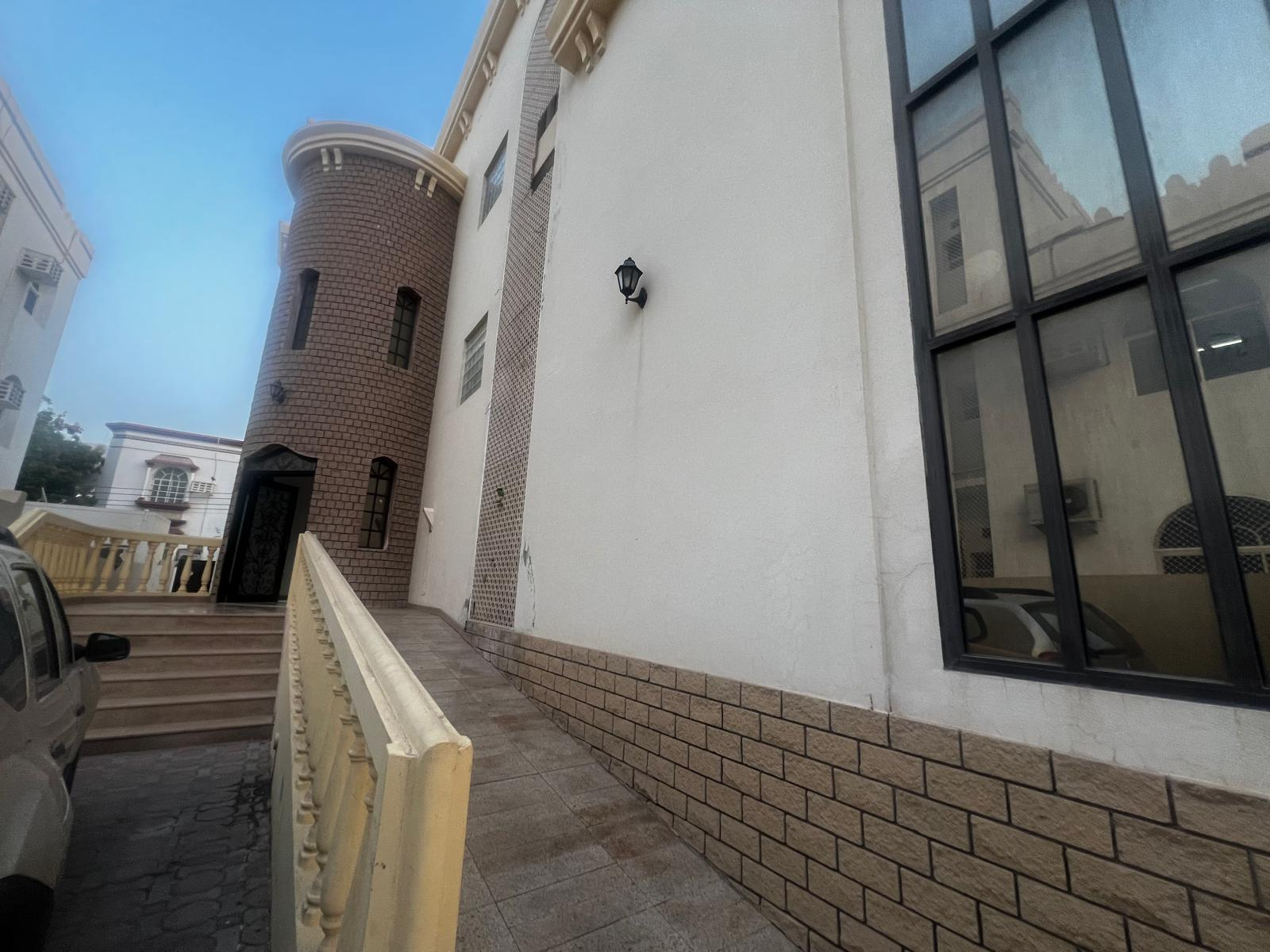 Al Khuwair 出租 2 臥室公寓 | 每月 OMR 300 | Tamlik Oman thumbnail 2