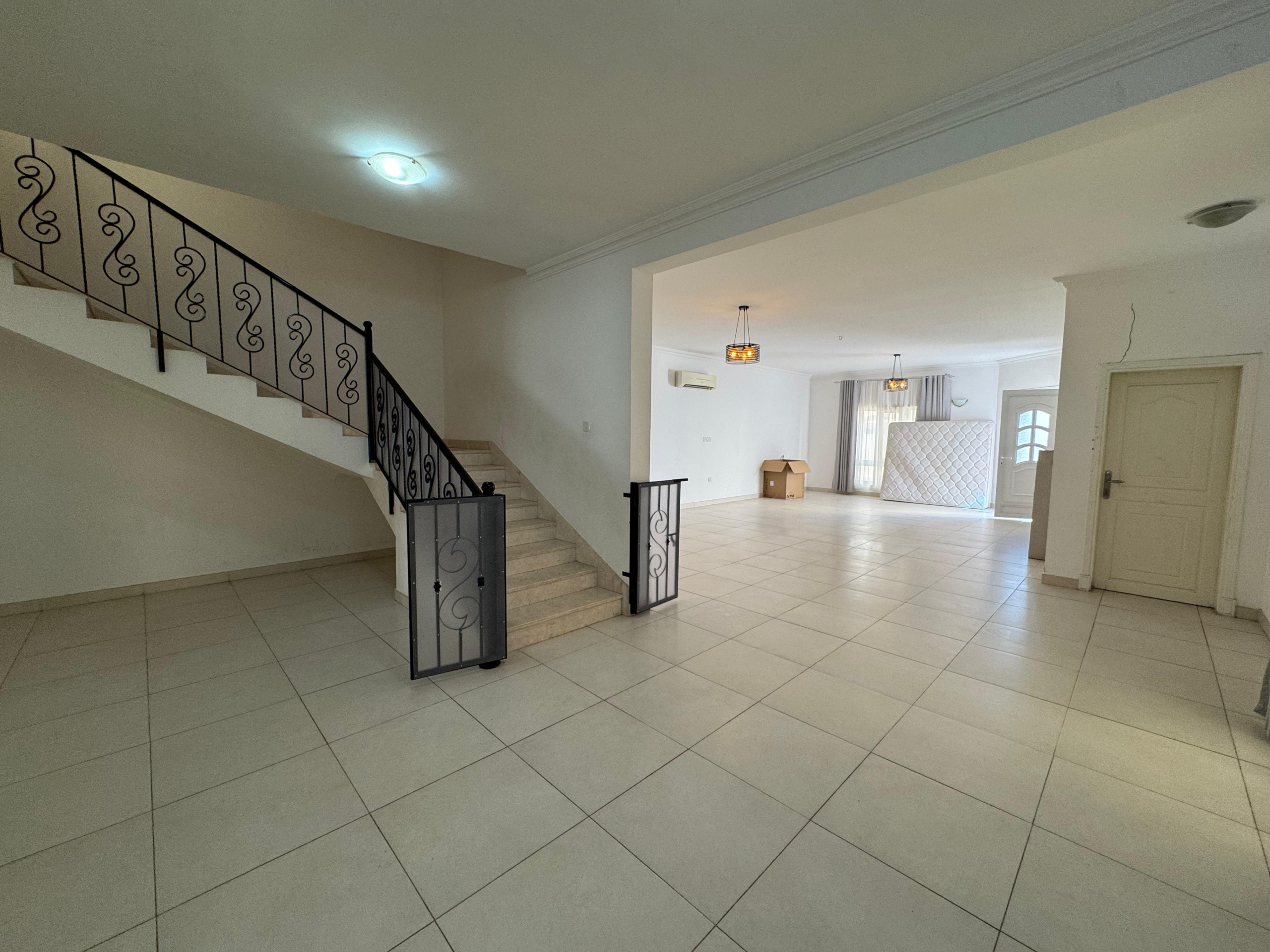 ویلای ۵ خوابه برای اجاره در العذیبه | OMR 850/ماه | Tamlik Oman thumbnail 2