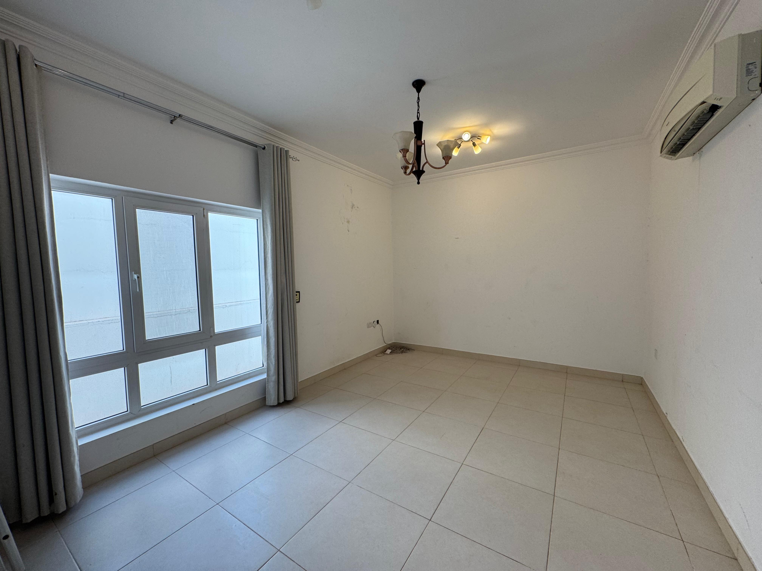 ویلای ۵ خوابه برای اجاره در العذیبه | OMR 850/ماه | Tamlik Oman thumbnail 4