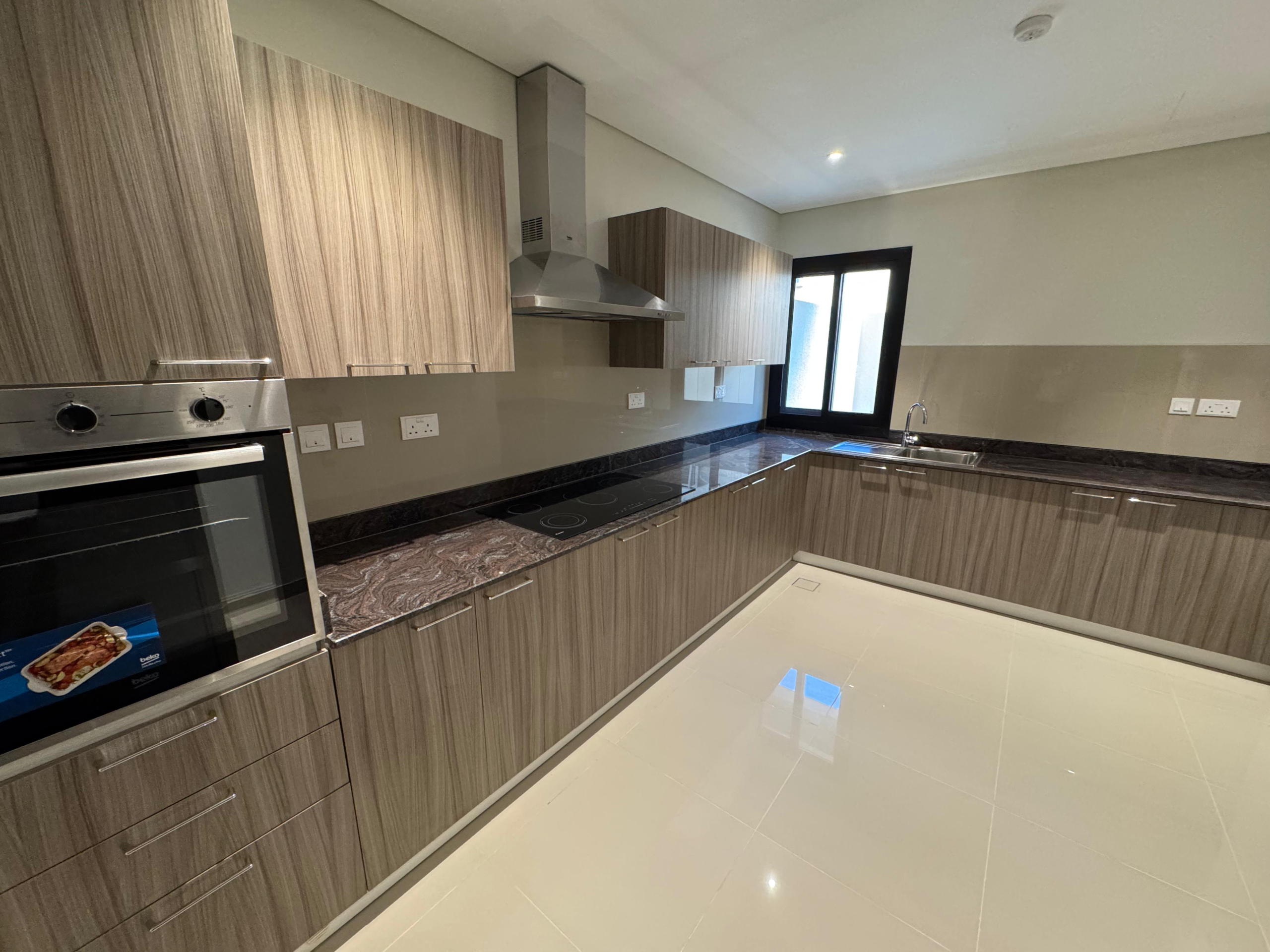 3-Bed Townhouse for Sale in Bawshar | OMR 170,000 | Tamlik Oman thumbnail 7