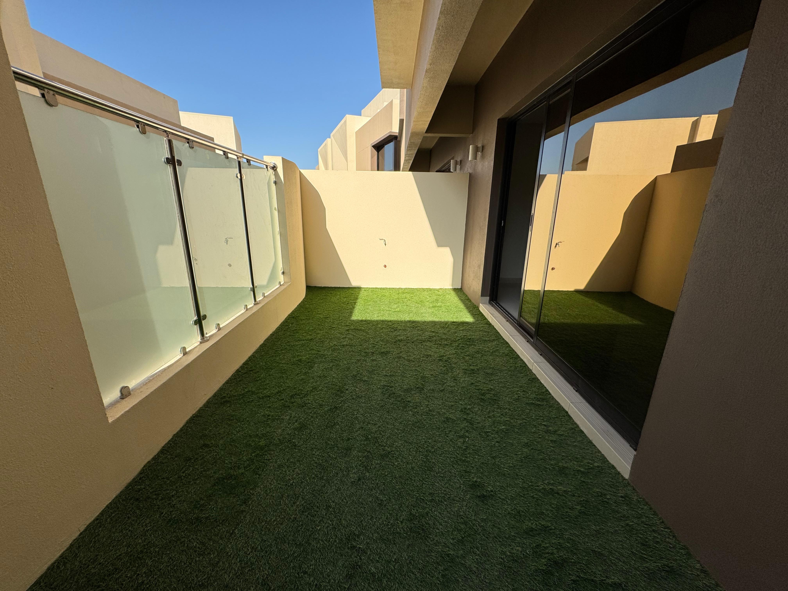 3-Bed Townhouse for Sale in Bawshar | OMR 170,000 | Tamlik Oman thumbnail 8