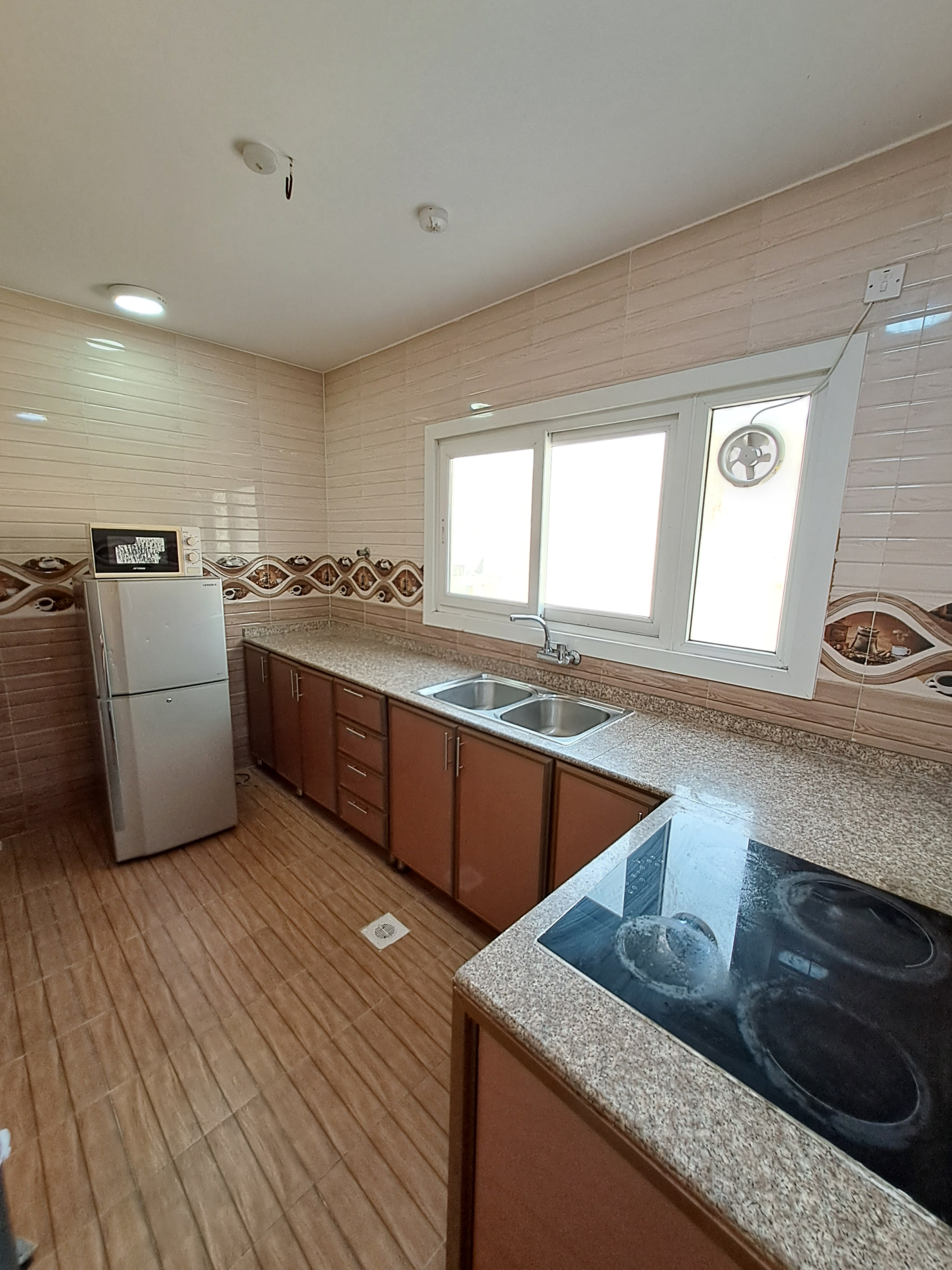 آپارتمان 2 خوابه برای اجاره در بوشهر | OMR 300/ماه | Tamlik Oman thumbnail 5