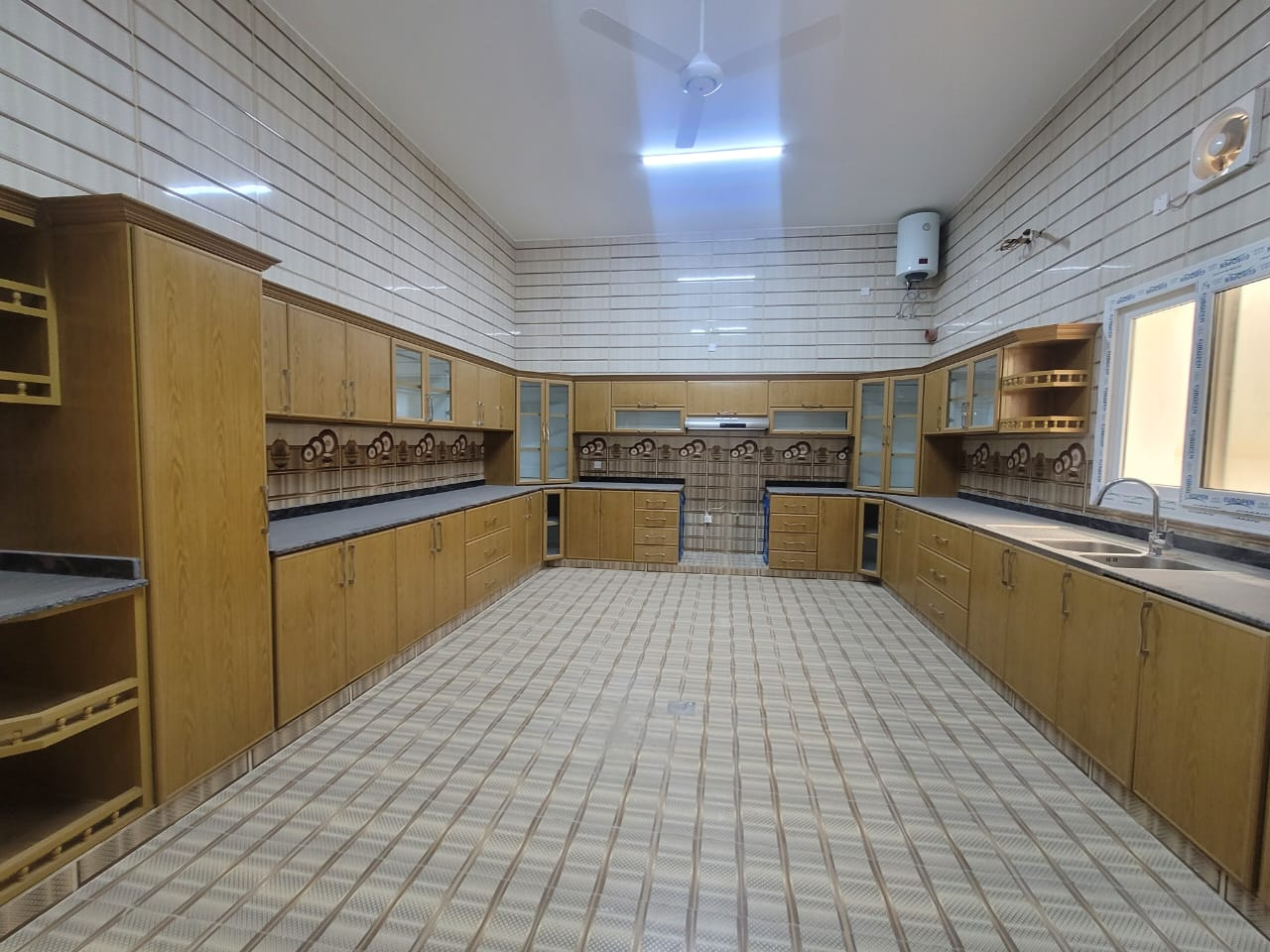 ویلا ۵ خوابه برای فروش در بوصهر | OMR 415,000 | Tamlik Oman thumbnail 3