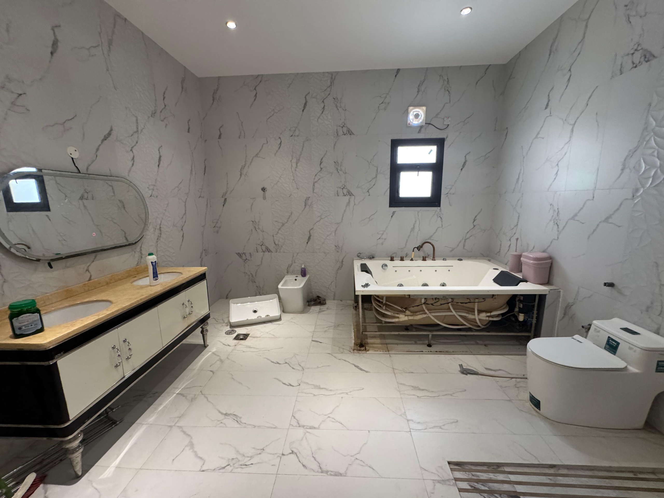 ویلای 6 خوابه برای فروش در المزیرا | OMR 170,000 | Tamlik Oman thumbnail 7