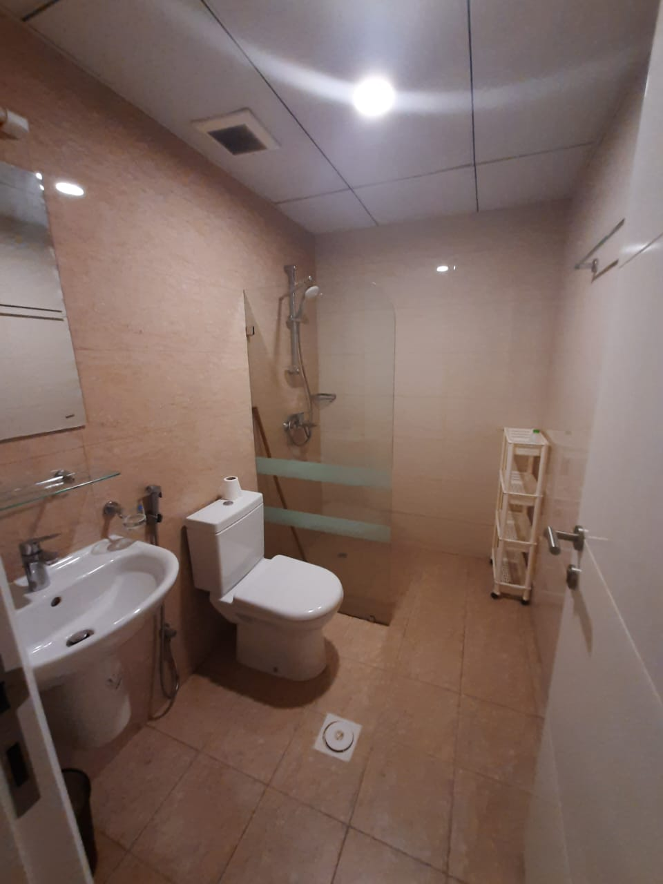 1-Bed Apartment for Rent in Al Ghubra | OMR 400/mo | Tamlik Oman thumbnail 3