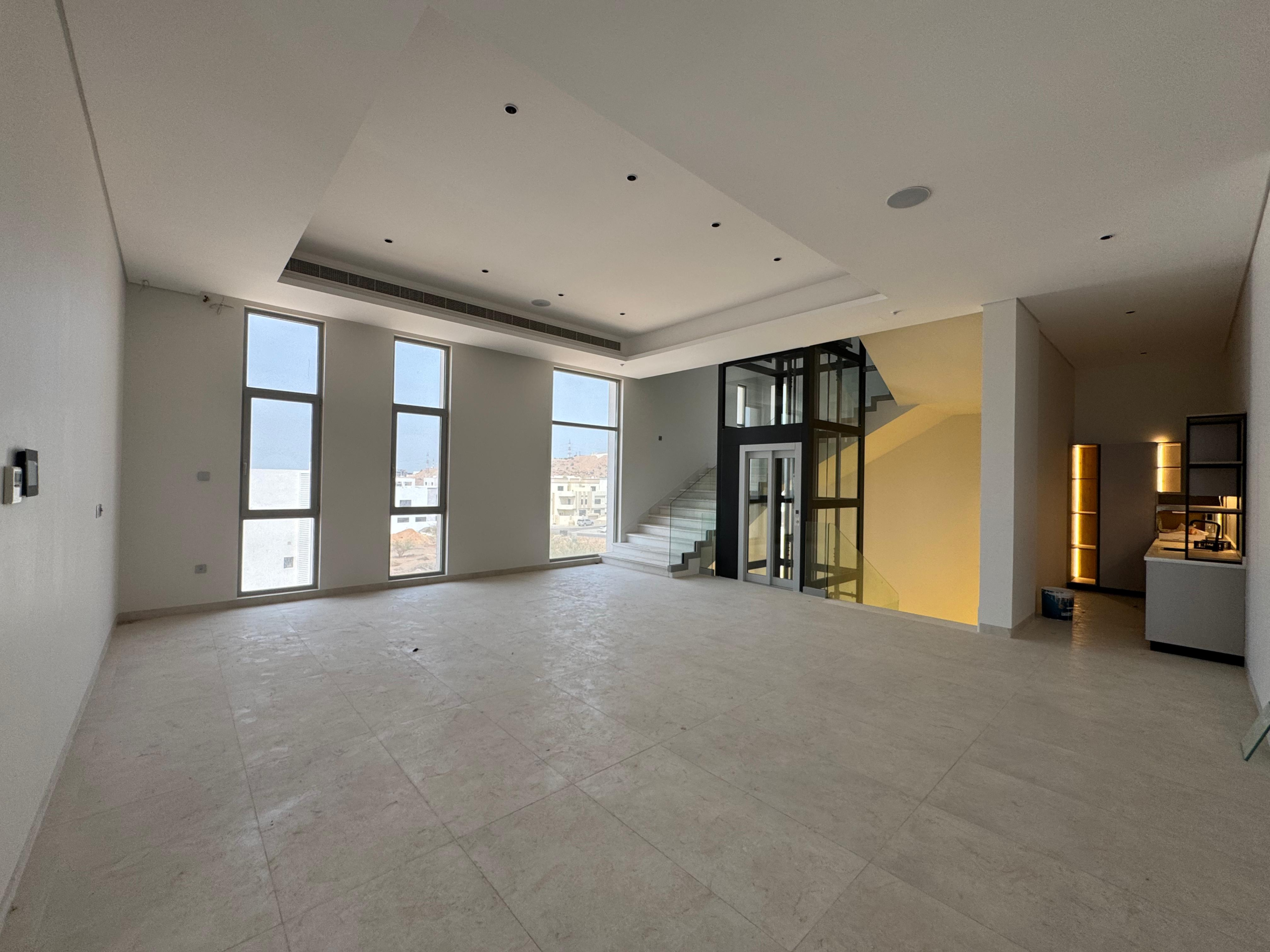 ویلا 7 خوابه برای اجاره در بوصهر | OMR 4,500/mo | مالکیت آزاد عمان thumbnail 9