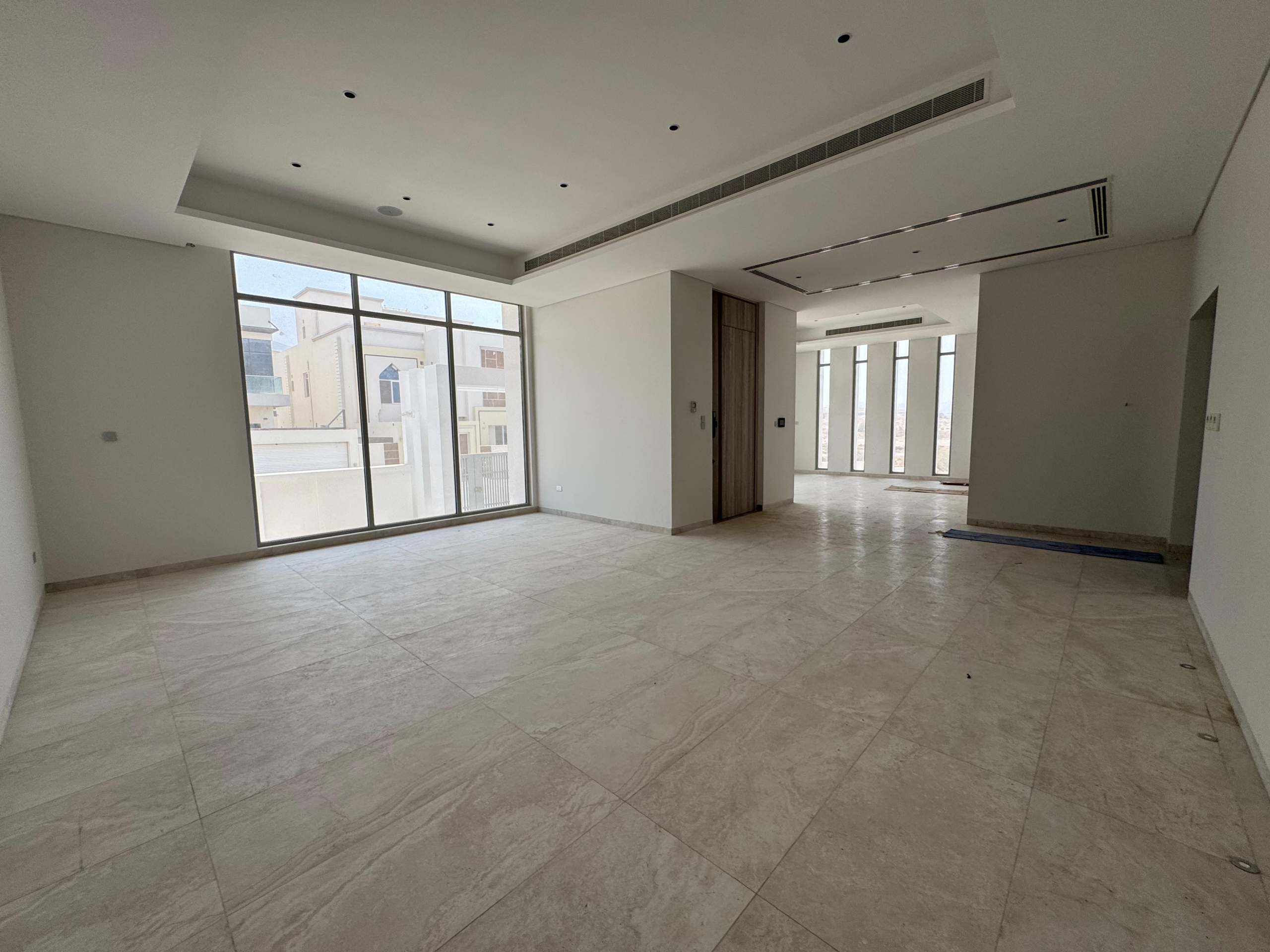 ویلا 7 خوابه برای اجاره در بوصهر | OMR 4,500/mo | مالکیت آزاد عمان thumbnail 4