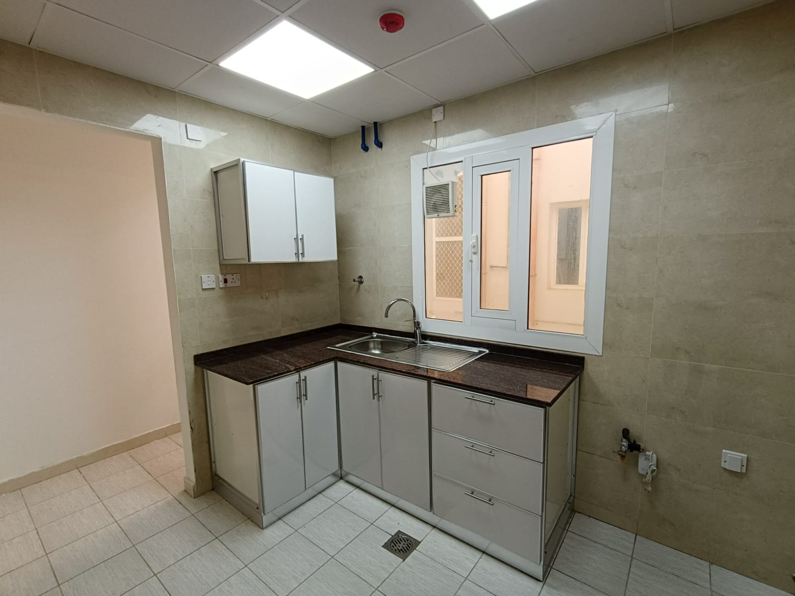 2-Bed Apartment for Rent in Al Maabila | OMR 195/mo | Tamlik Oman thumbnail 3