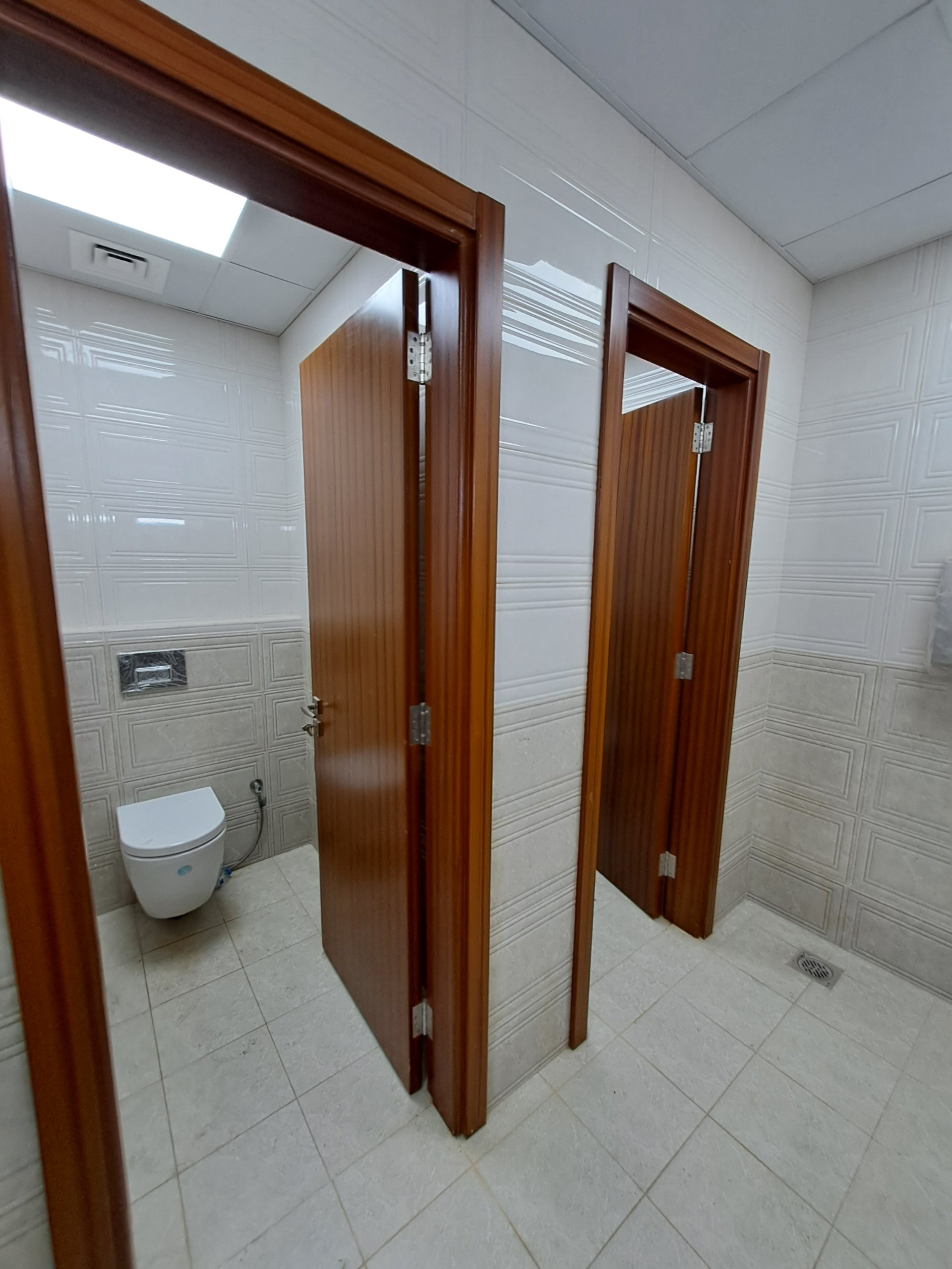 Al Ghubra South 出租辦公室 | 400m² | OMR 3,500/月 | Tamlik Oman thumbnail 4