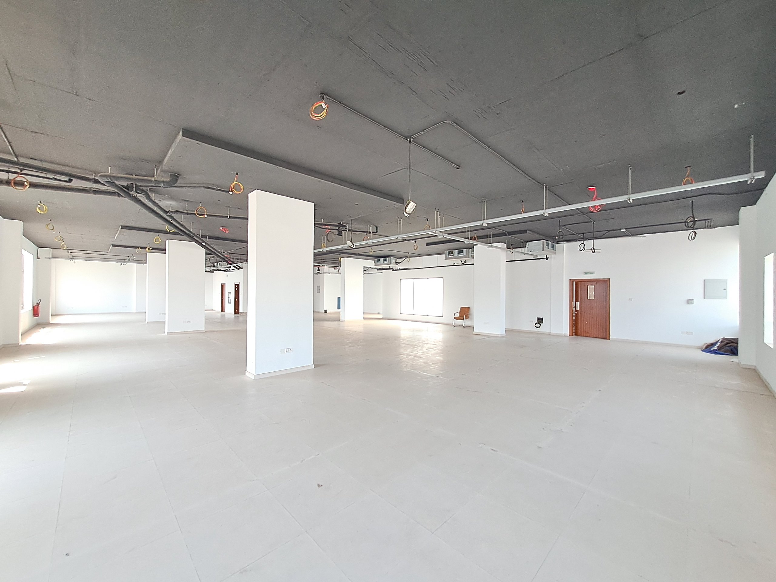 Al Ghubra South 出租辦公室 | 400m² | OMR 3,500/月 | Tamlik Oman thumbnail 2