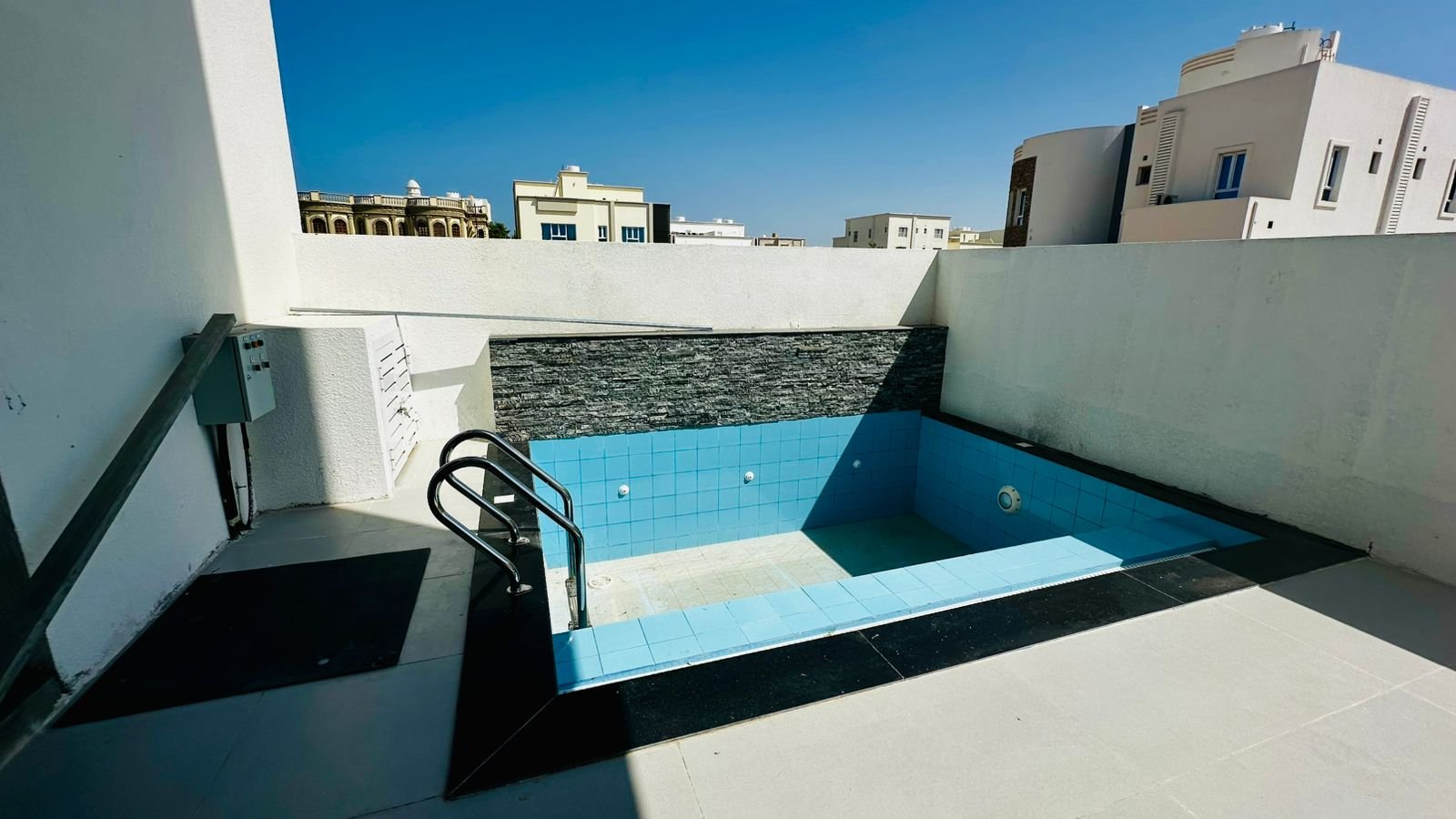 ویلای 5 خوابه فروشي در الخوض | OMR 152,000 | Tamlik Oman thumbnail 5