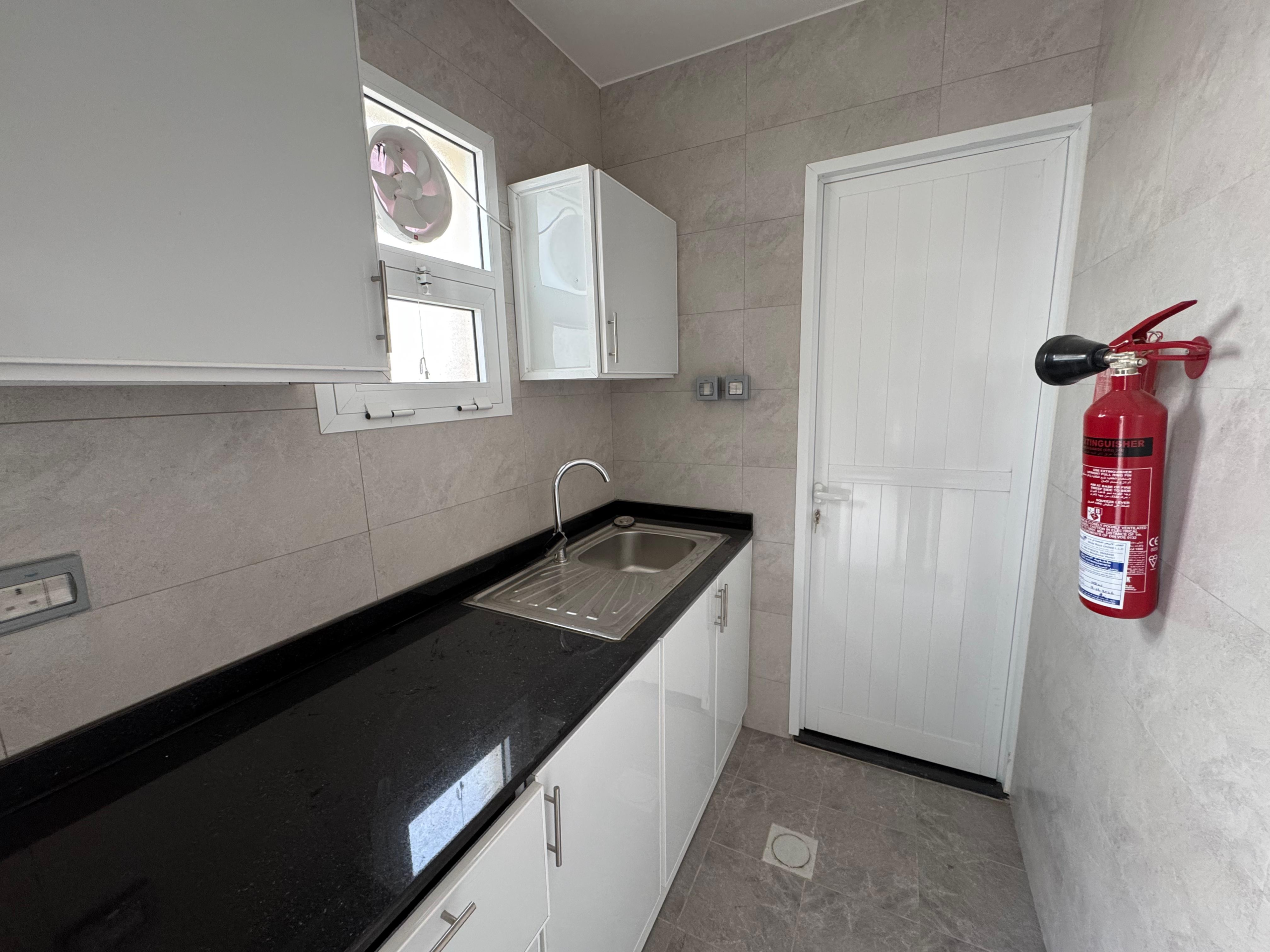 Misfah 出租倉庫 | 300m² | OMR 750/月 | Tamlik Oman thumbnail 5