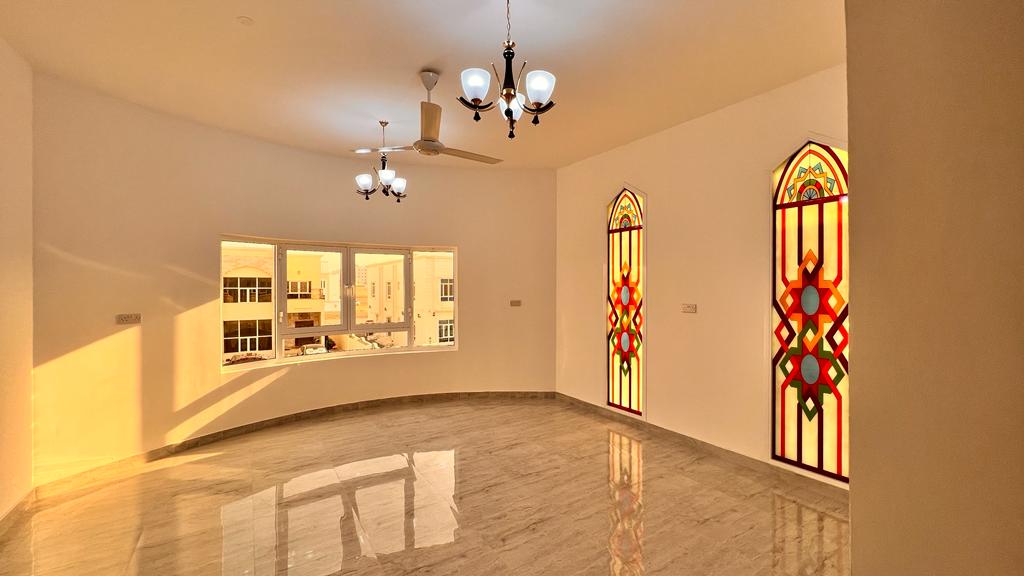 ویلا ۵ خوابه برای فروش در المعبیله | OMR ۱۱۷,۰۰۰ | مالکیت آزاد عمان thumbnail 4