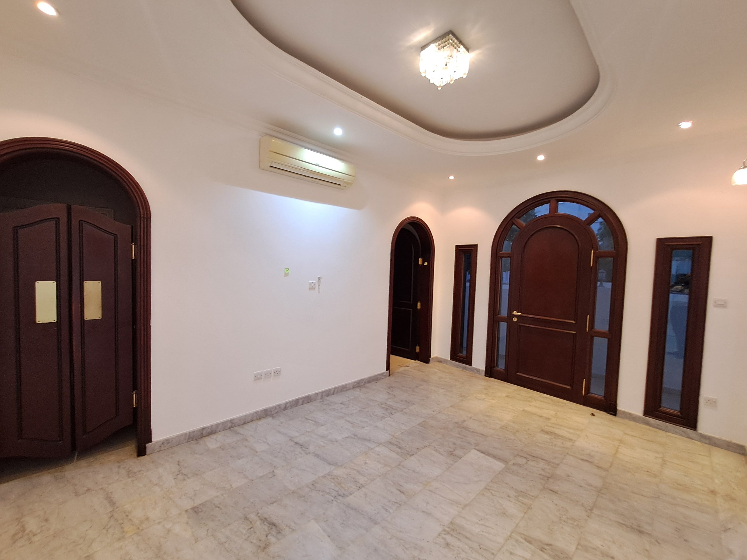 ویلای ۴ خوابه برای اجاره در العذیبه | OMR 870/mo | Tamlik Oman thumbnail 7