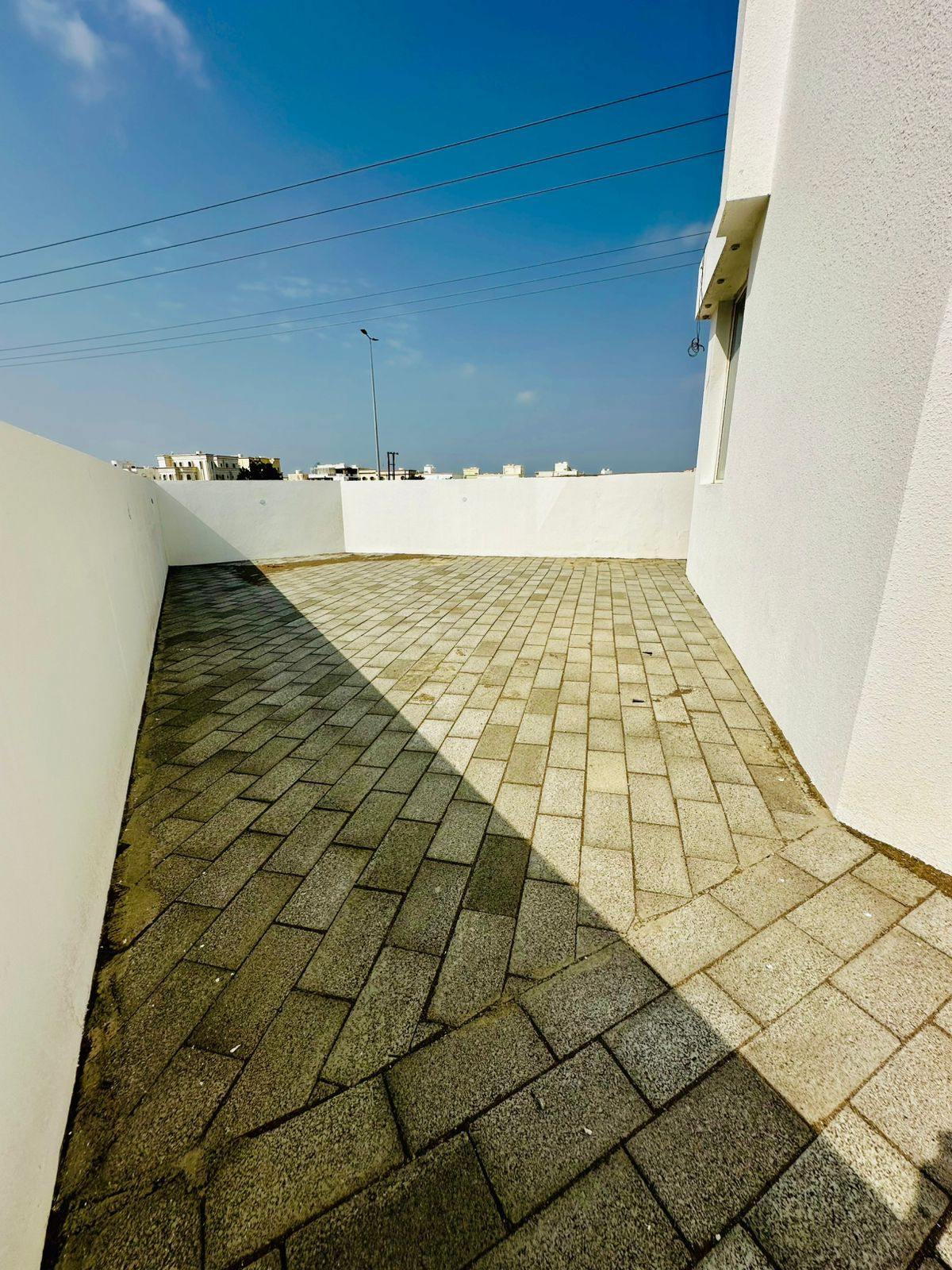 ویلای تجاری اجاره‌ای در العذیبه | ۱۷۵ متر مربع | OMR ۸۰۰/ماه | Tamlik Oman thumbnail 3