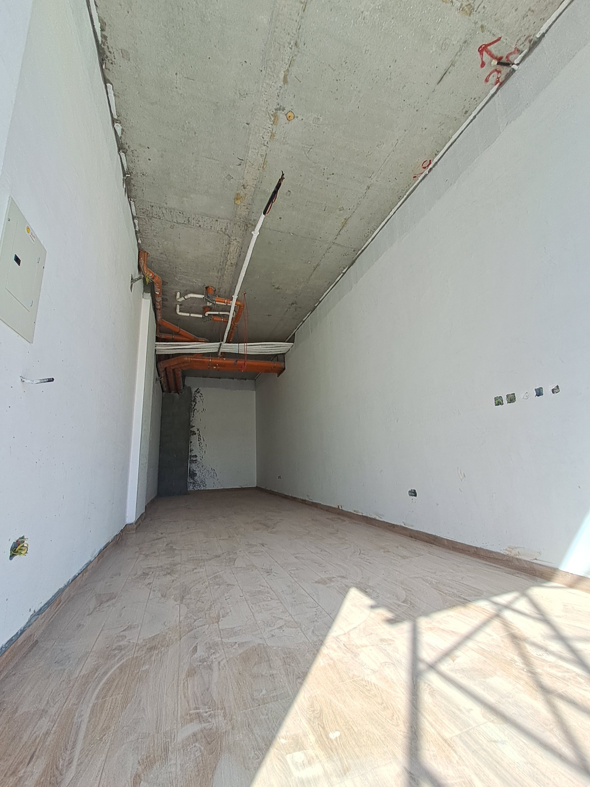 مغازه اجاره‌ای در بوصهر | ۲۹ متر مربع | OMR ۲۲۵/ماه | Tamlik Oman thumbnail 2