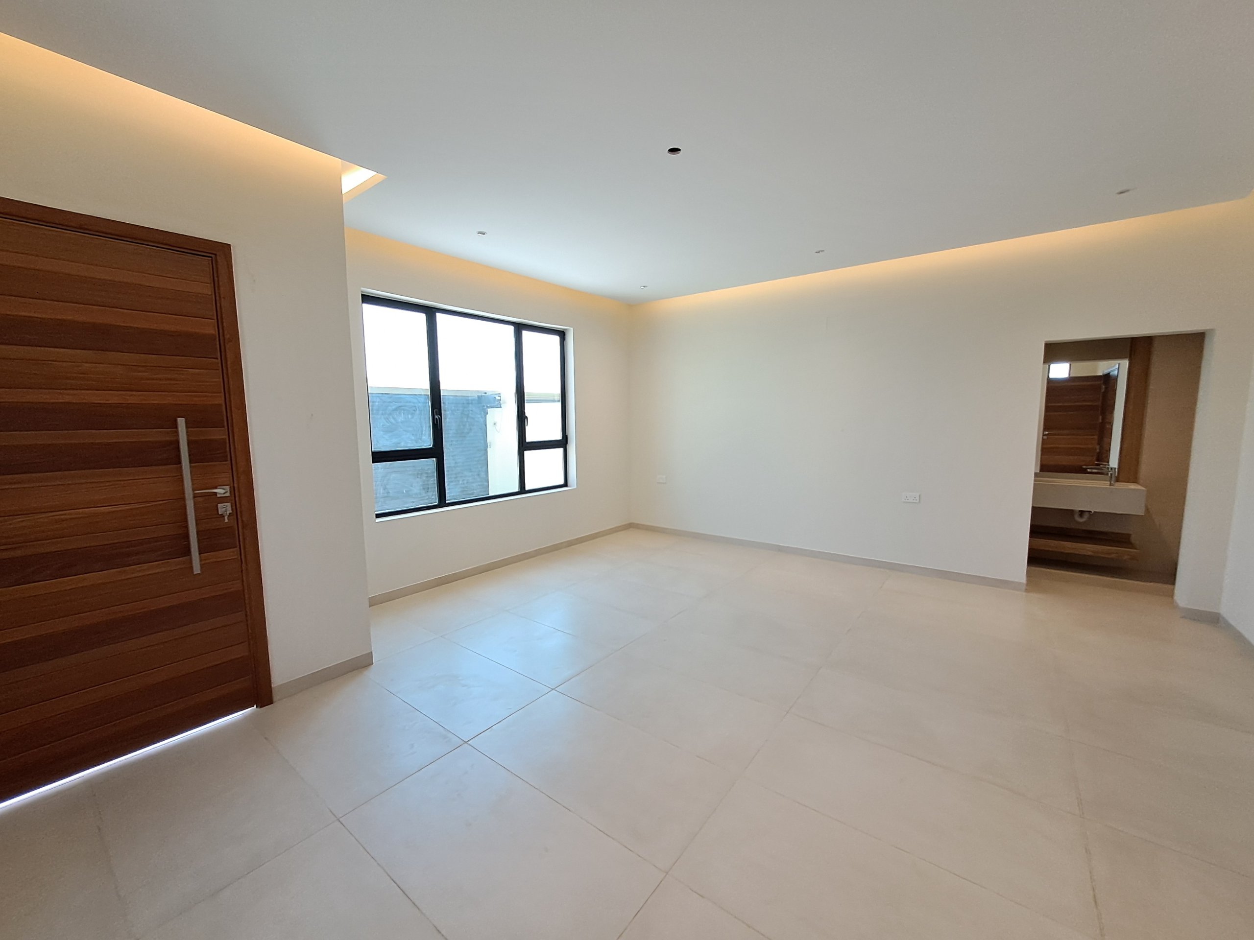 ویلای ۶ خوابه برای فروش در المابیل | OMR 105,000 | Tamlik Oman thumbnail 6