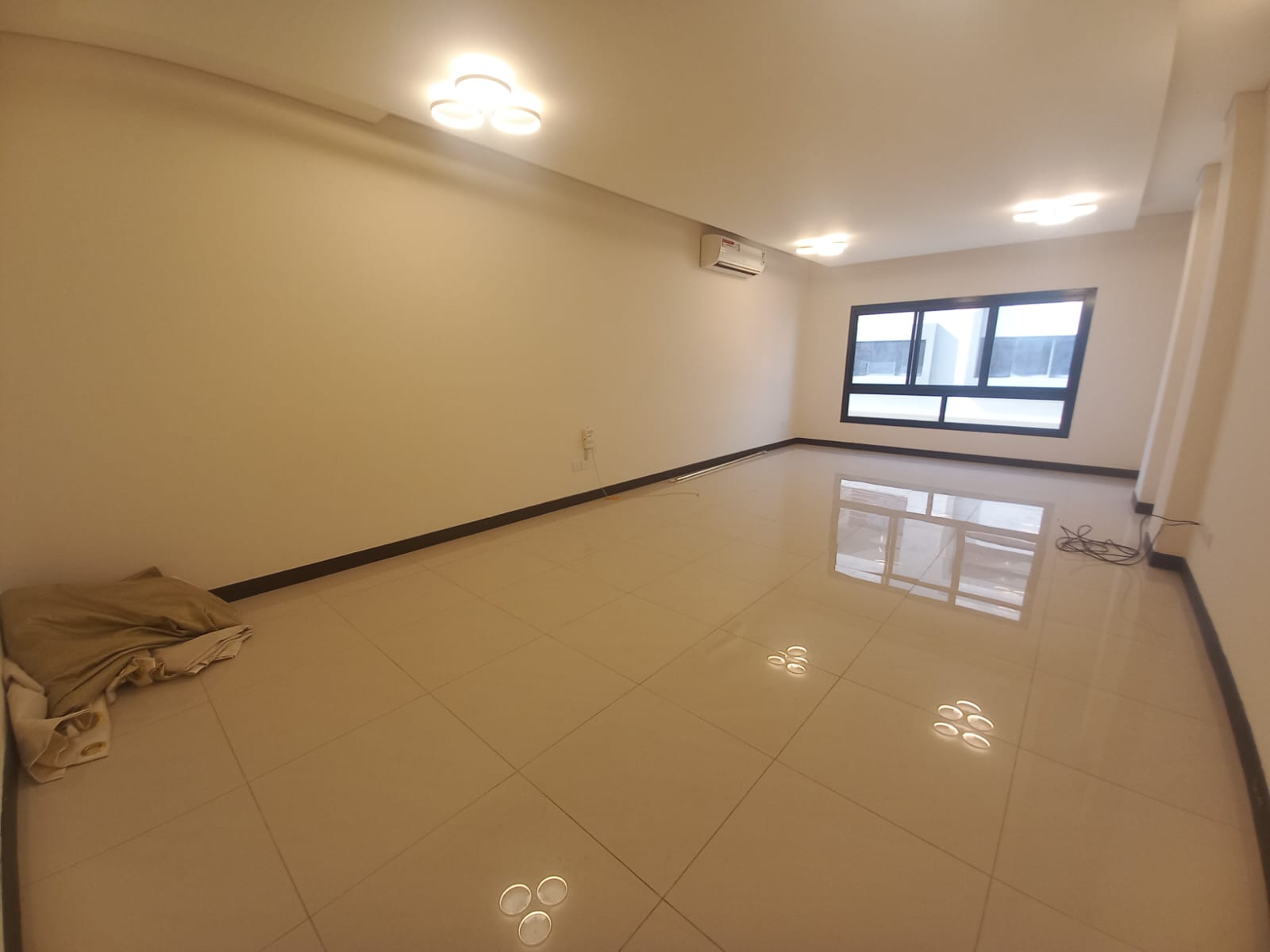 Вилла на 4 спальни на продажу в Аль-Сиб | OMR 90,000 | Tamlik Oman thumbnail 2