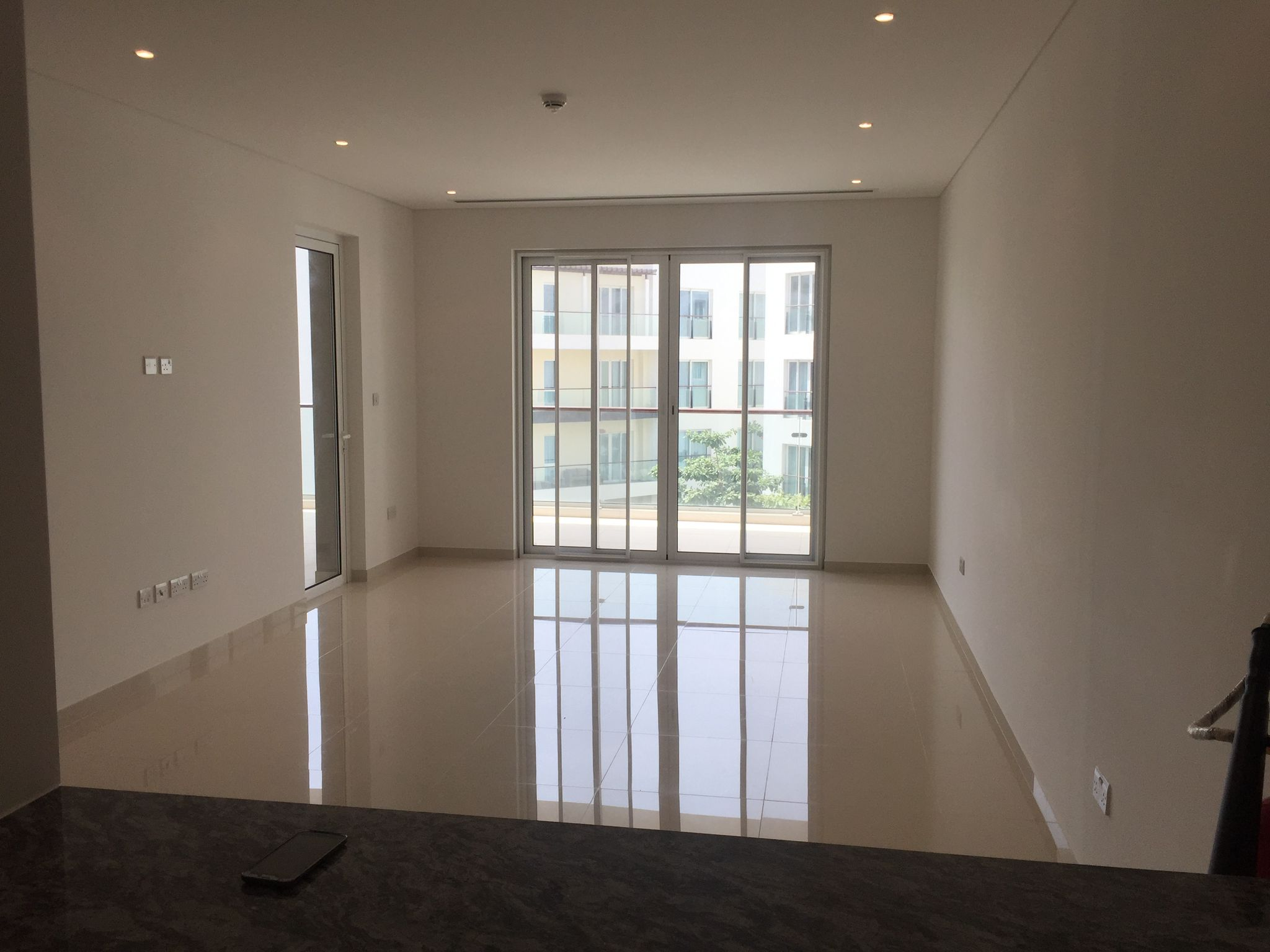 آپارتمان 1 خوابه برای فروش در الموج | OMR 110,000 | Tamlik عمان thumbnail 2