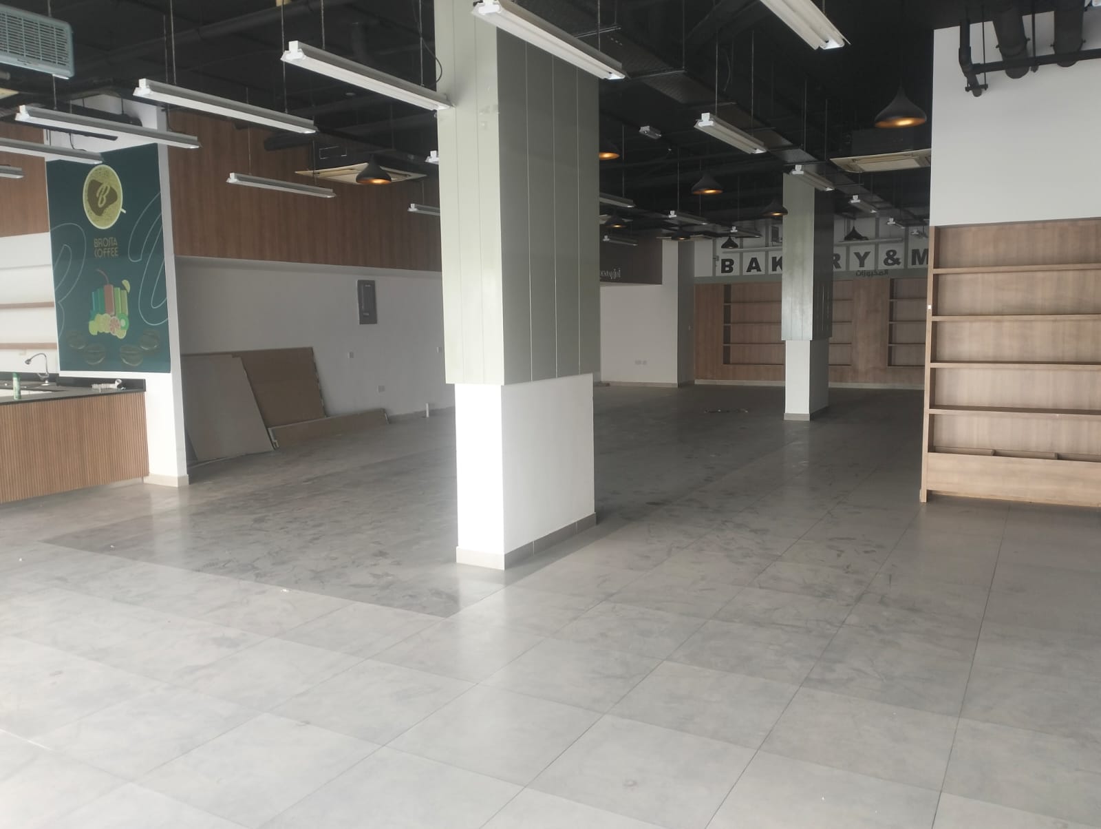 Al Khoud 商鋪出租 | 380m² | OMR 1,500/月 | Tamlik Oman thumbnail 6