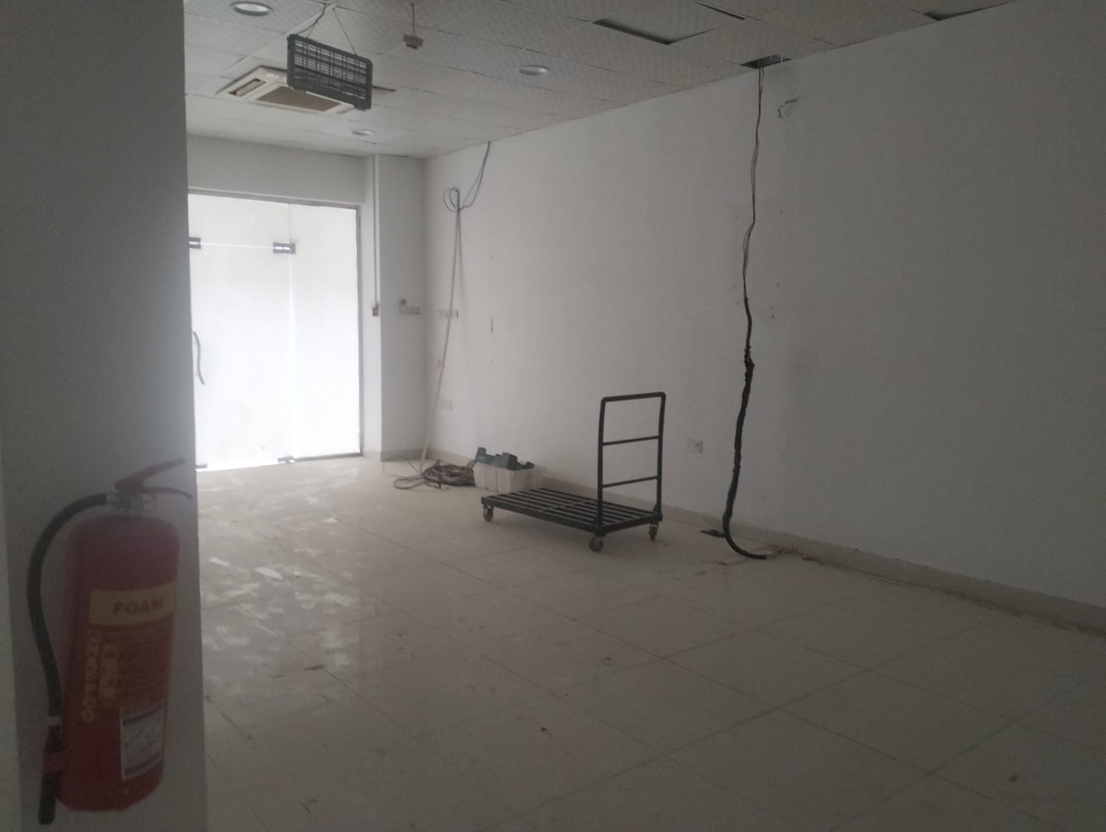 Al Khoud 商鋪出租 | 380m² | OMR 1,500/月 | Tamlik Oman thumbnail 9