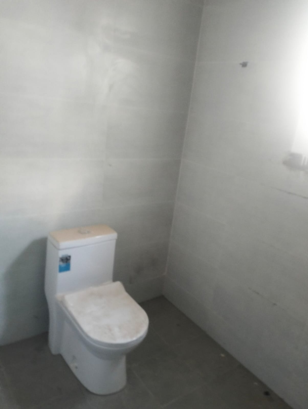 Al Khoud 出租建築 | 3000m² | 每月 OMR 17,000 | Tamlik Oman thumbnail 9