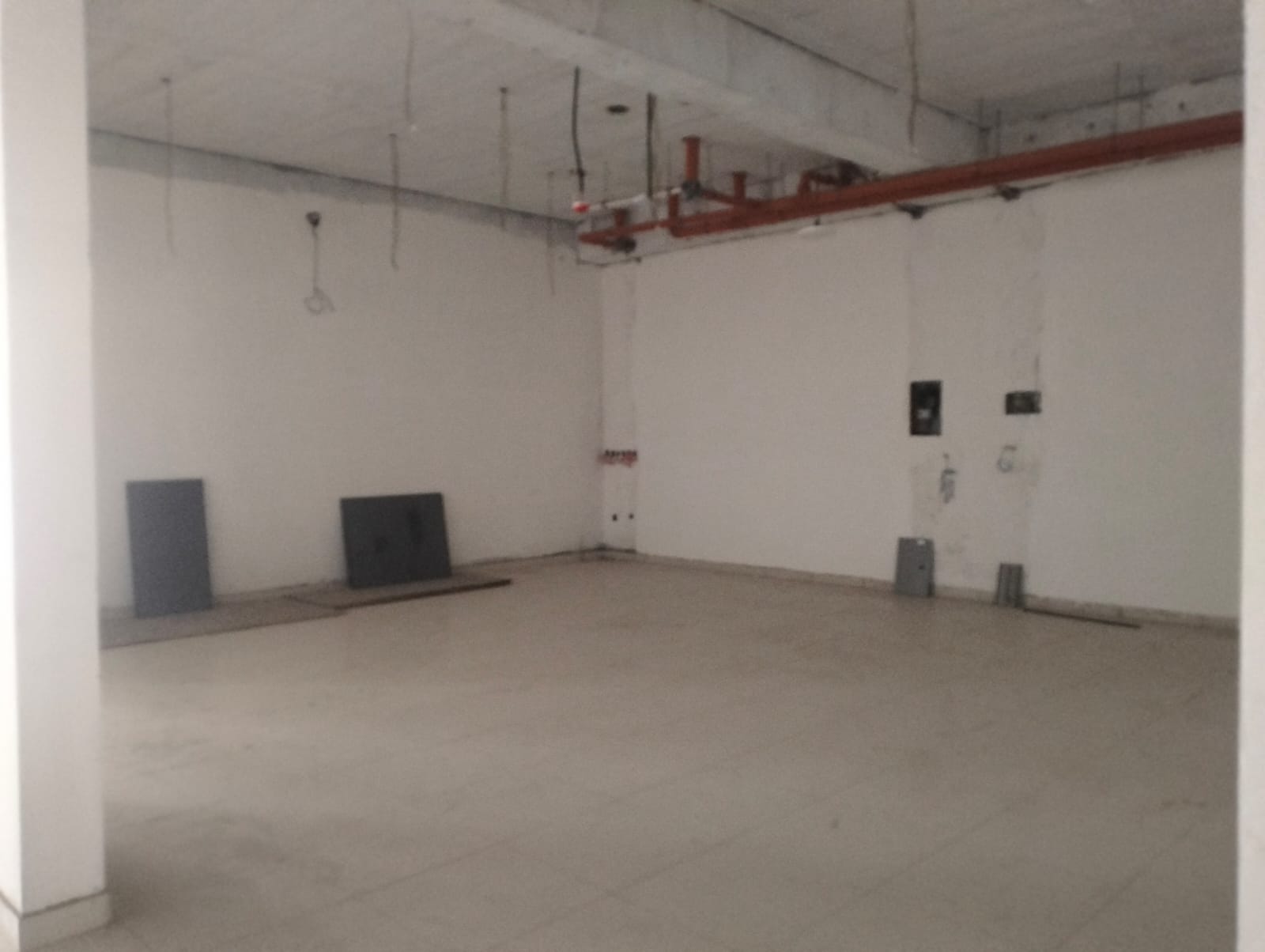 Al Khoud 出租建築 | 3000m² | 每月 OMR 17,000 | Tamlik Oman thumbnail 3