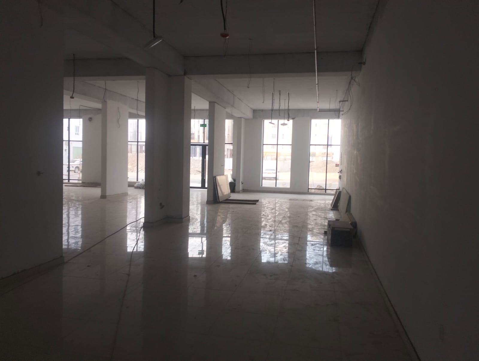 Al Khoud 出租建築 | 3000m² | 每月 OMR 17,000 | Tamlik Oman thumbnail 6