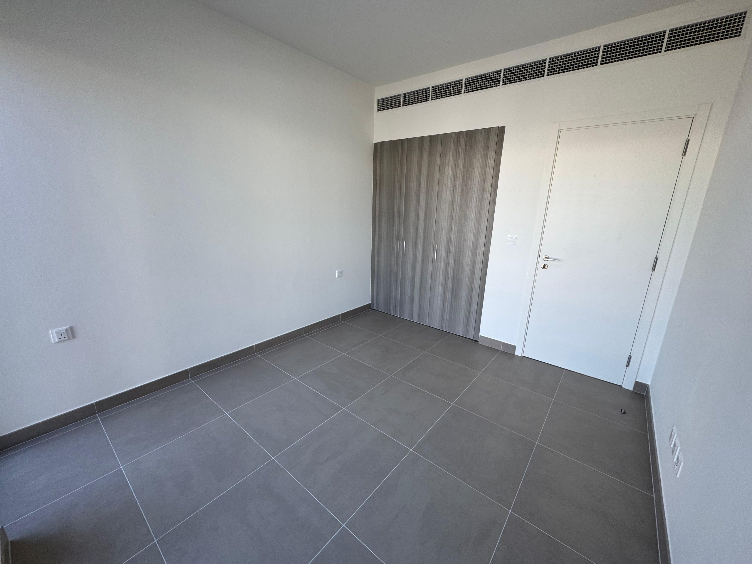 تاون‌هاوس 3 خوابه برای اجاره در الموج | OMR 1,200/mo | Tamlik Oman thumbnail 6