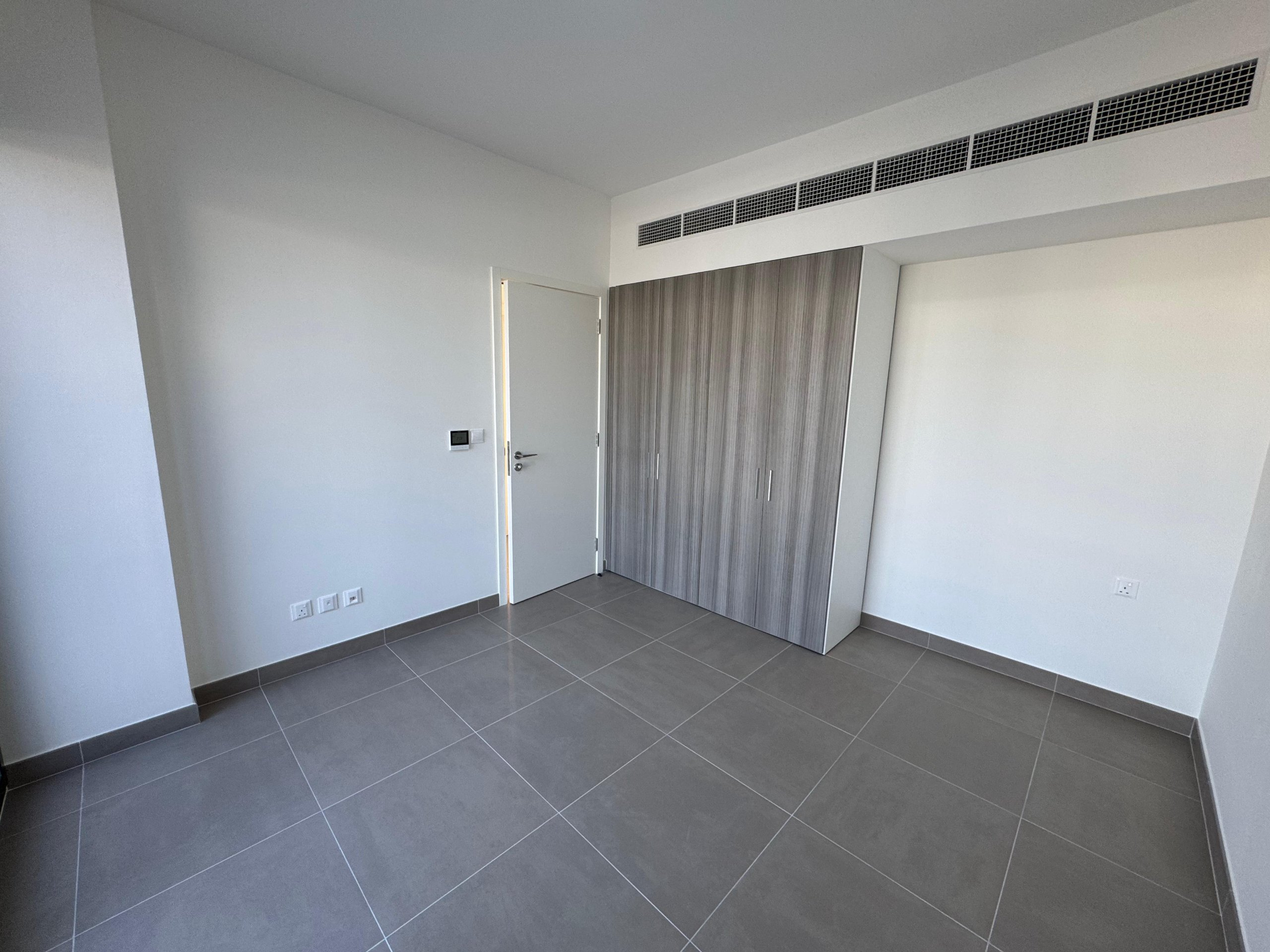 تاون‌هاوس 3 خوابه برای اجاره در الموج | OMR 1,200/mo | Tamlik Oman thumbnail 7