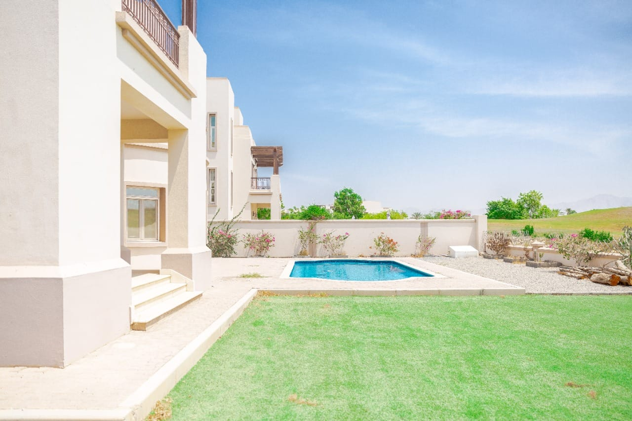 5-Bed Villa for Rent in Muscat Hills | OMR 1,600/mo | Tamlik Oman thumbnail 10
