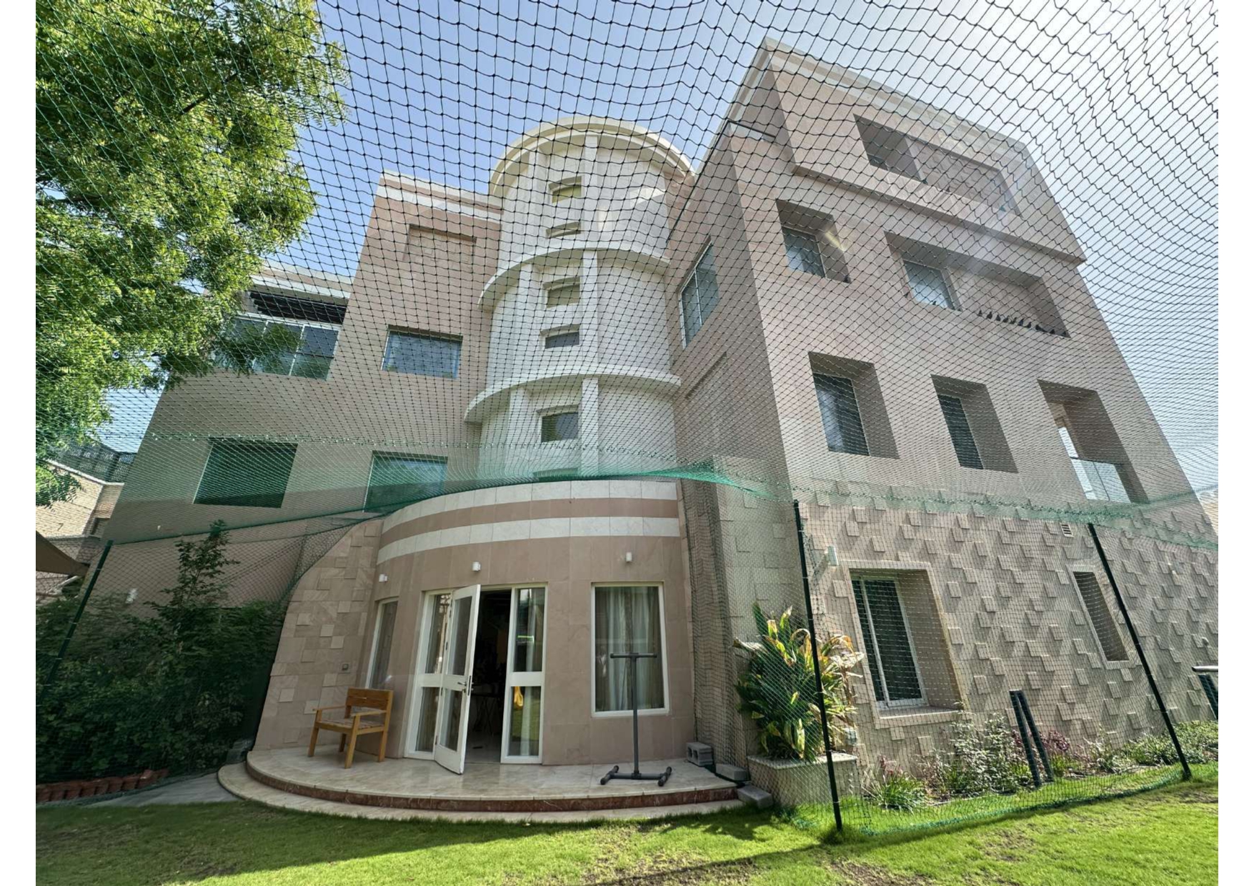 7-Bed Villa for Rent in Madinat Al Sultan Qaboos | OMR 4,500/mo | Tamlik Oman thumbnail 9