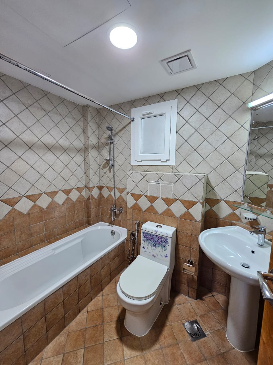 آپارتمان 2 خوابه برای اجاره در القرم | OMR 500/mo | Tamlik Oman thumbnail 6