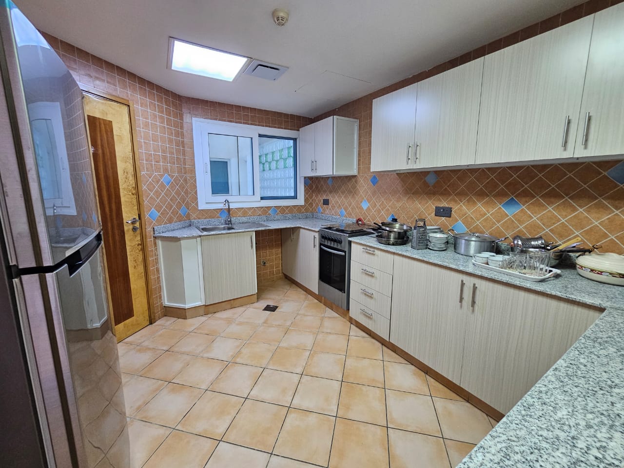 آپارتمان 2 خوابه برای اجاره در القرم | OMR 500/mo | Tamlik Oman thumbnail 3