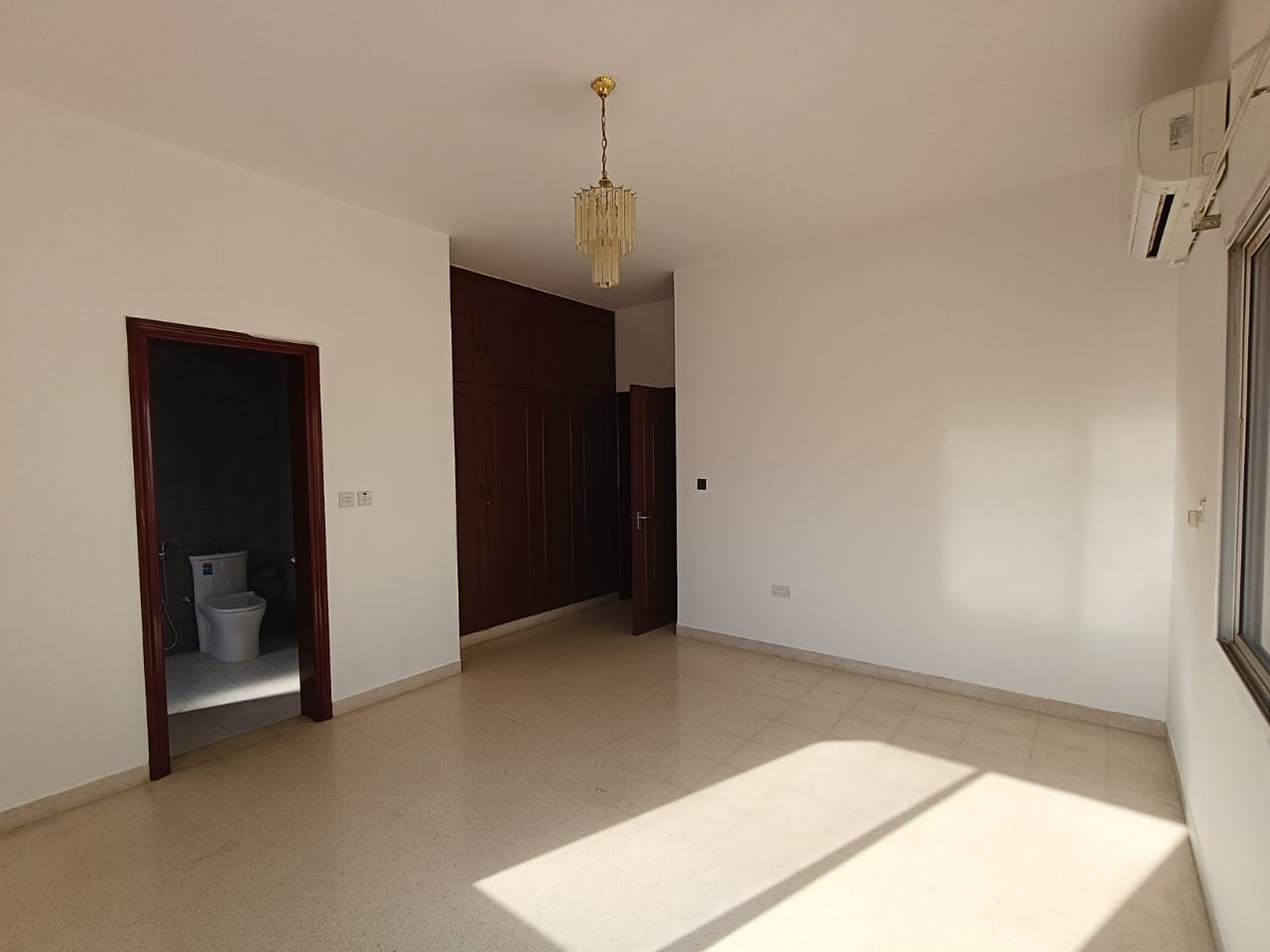 1-Bed Apartment for Rent in Al Qurum 29 | OMR 240/mo | Tamlik Oman thumbnail 3