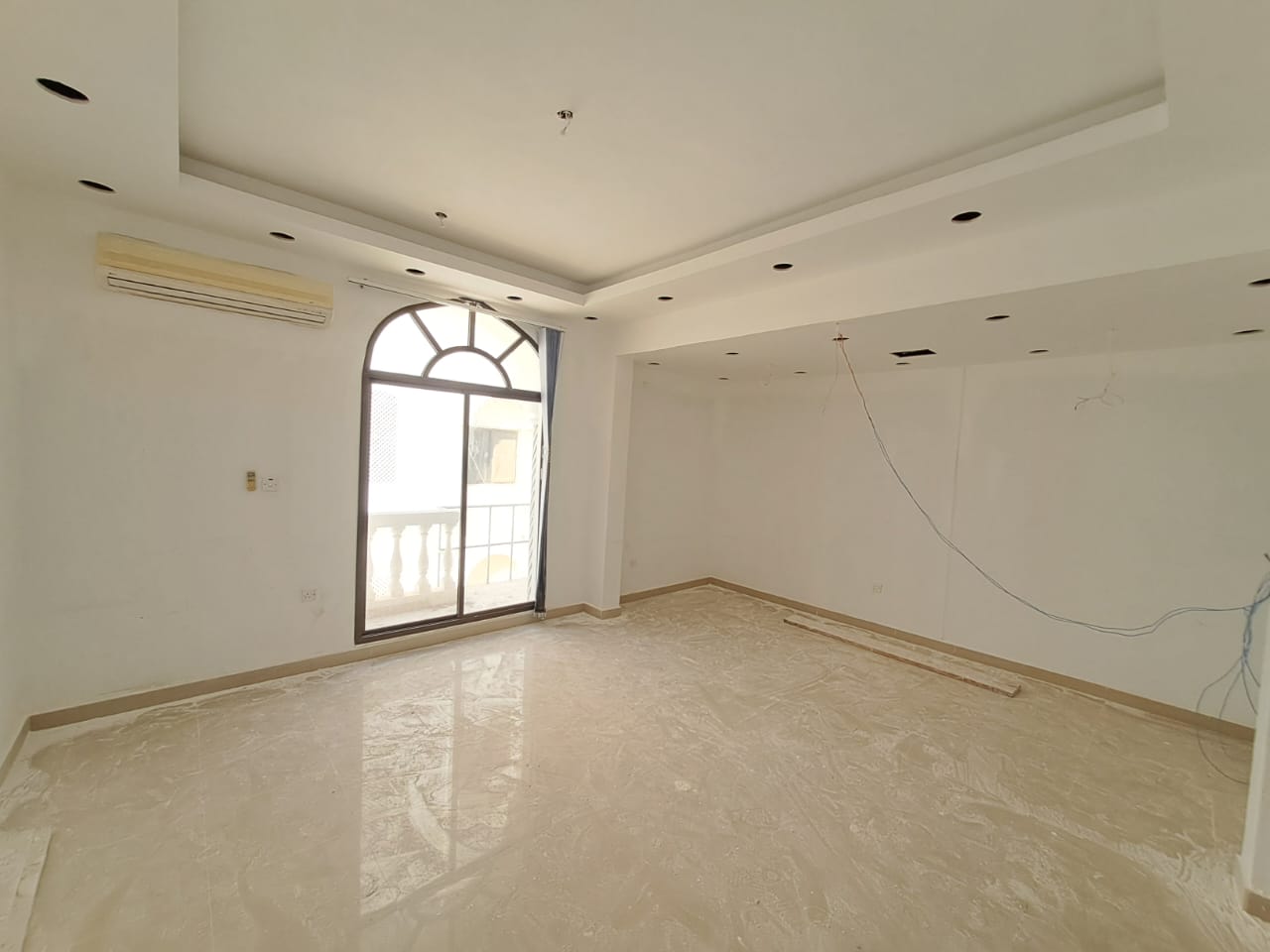 麥德納特·阿爾·蘇丹·卡布斯 出租商業別墅 | 300m² | OMR 2,000/月 | Tamlik Oman thumbnail 2