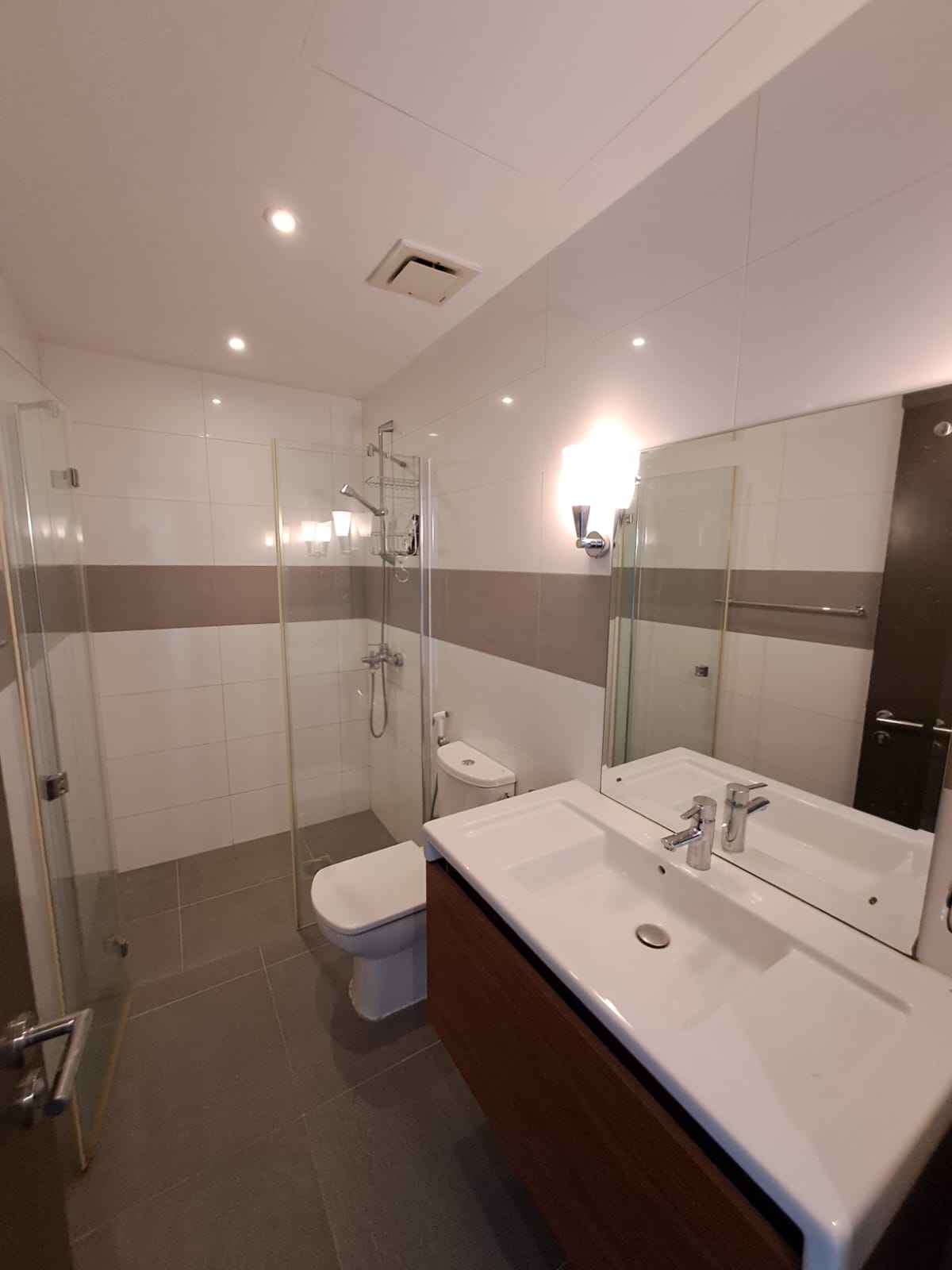 تاون‌هاوس ۴ خوابه اجاره در المعبیلة | OMR 1,100/mo | Tamlik Oman thumbnail 9