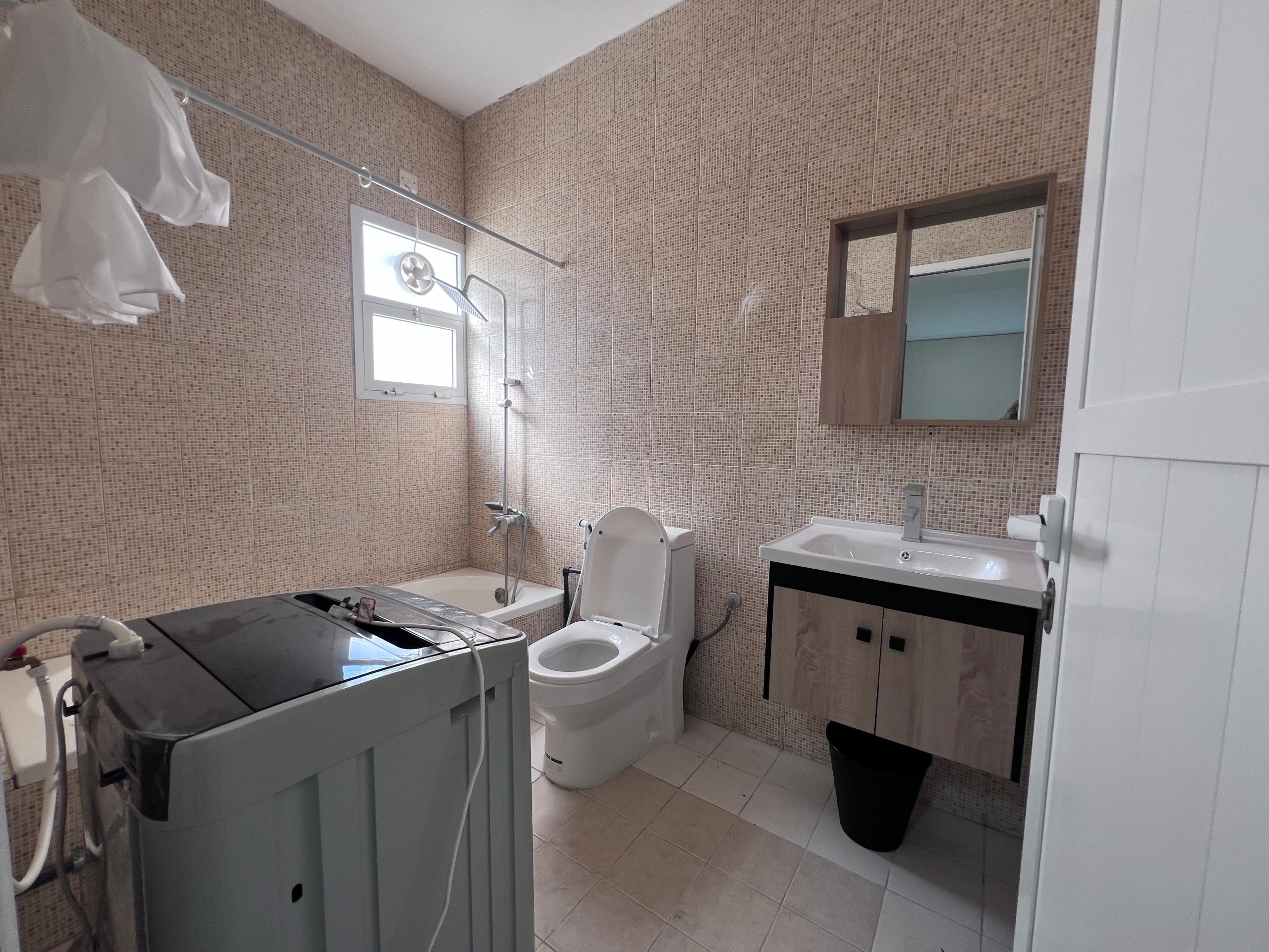 ساختمان اجاره‌ای در مطرح | OMR 1,400/mo | Tamlik Oman thumbnail 9