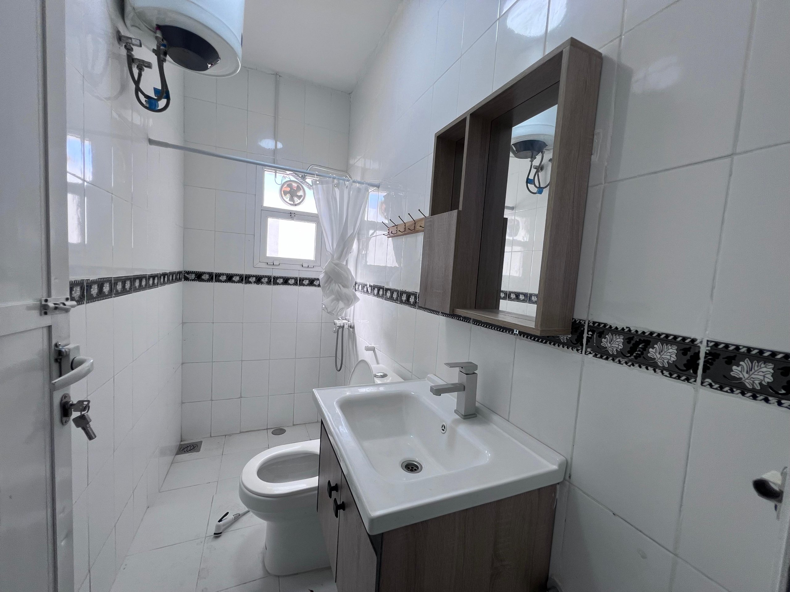 ساختمان اجاره‌ای در مطرح | OMR 1,400/mo | Tamlik Oman thumbnail 6